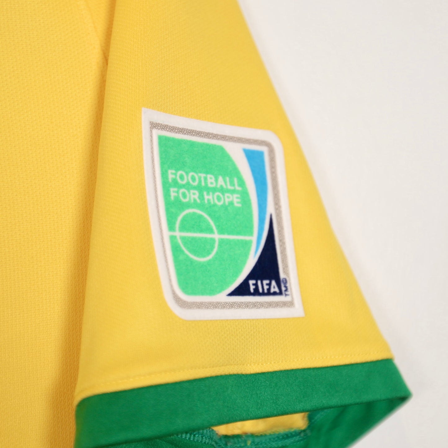 Brazil 2014 Home - Neymar - Size M - Authentic Nike