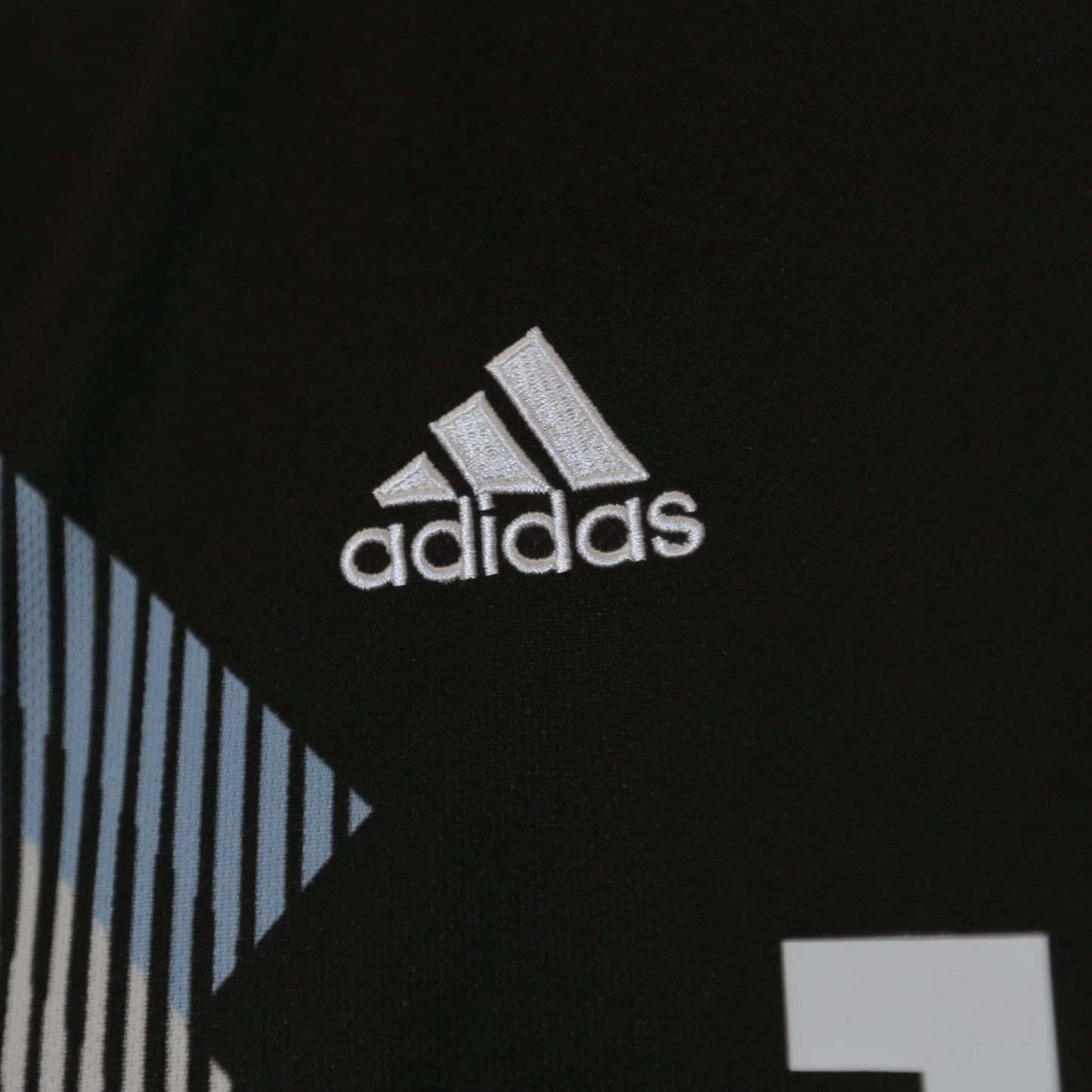 Argentina 2018 Away - Messi - Size M - Authentic Adidas