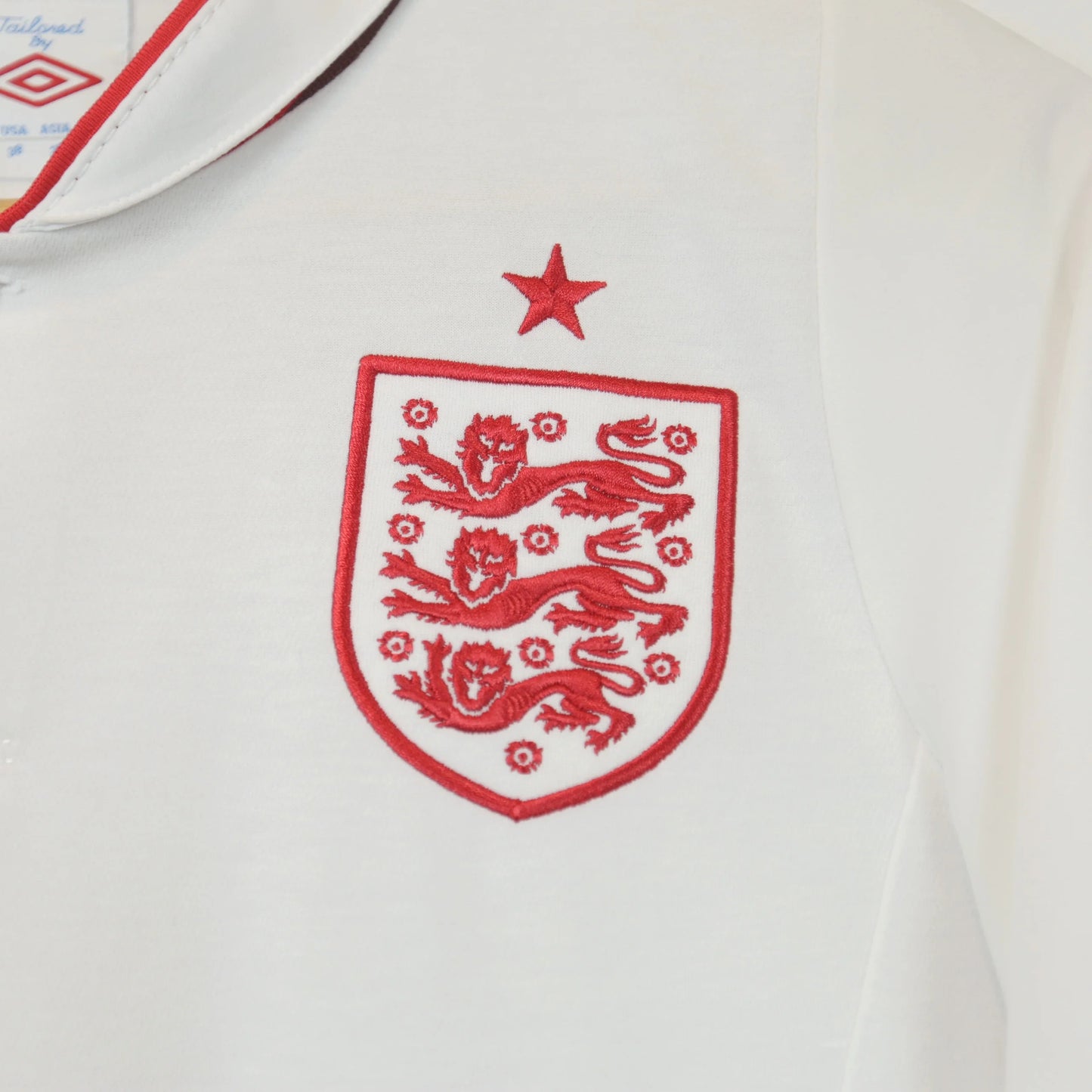 England 2010 Home - Gerrard - Size M - Authentic Umbro