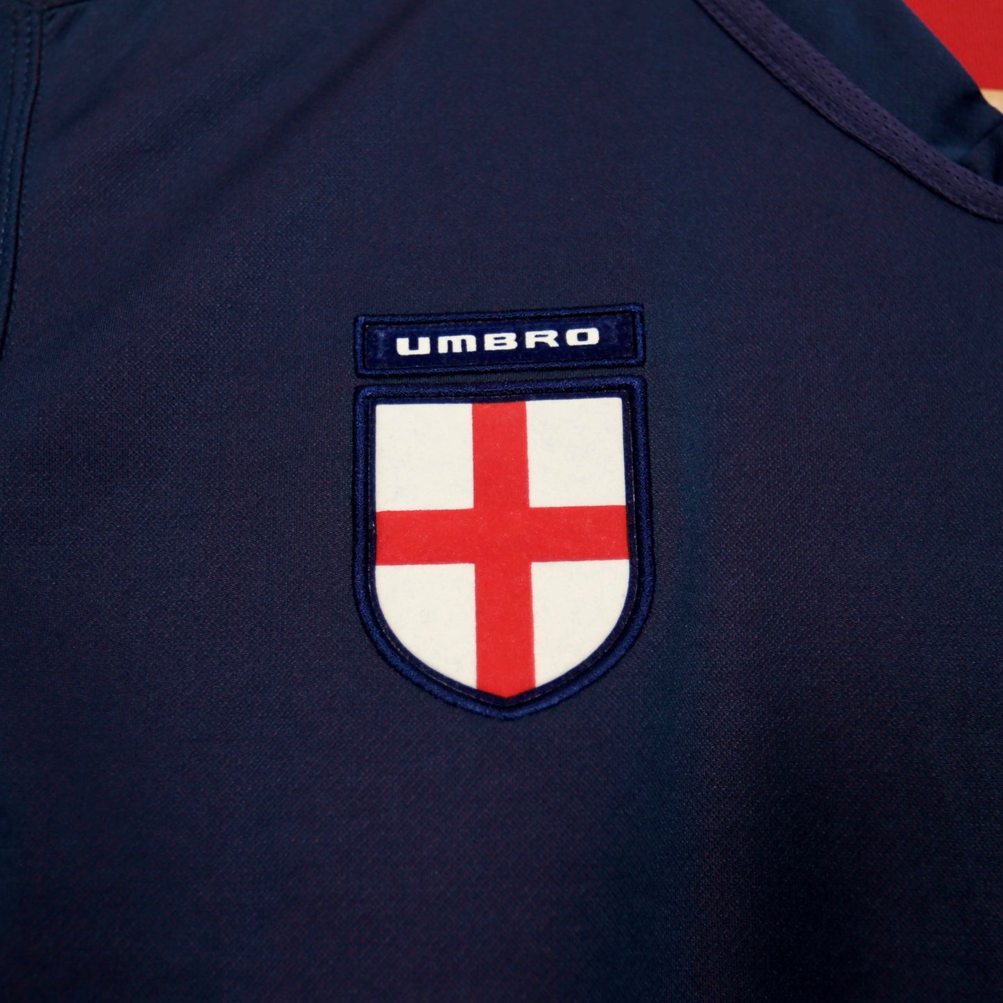 England 2002 Away - Reversible - David Beckham - Size M - Authentic Umbro