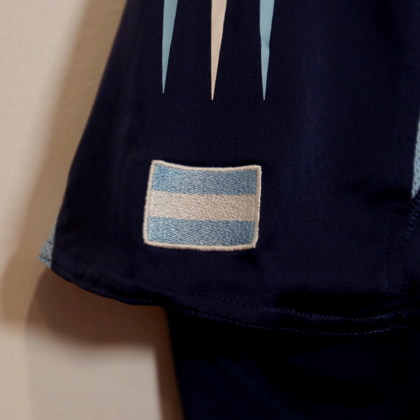 Argentina 2004 Away - Lionel Messi - Size L - Authentic Adidas