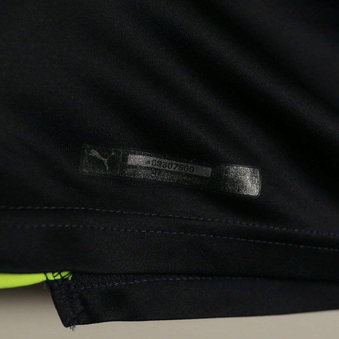 Arsenal 16/17 Third - Mesut Ozil - Size L - Authentic Puma
