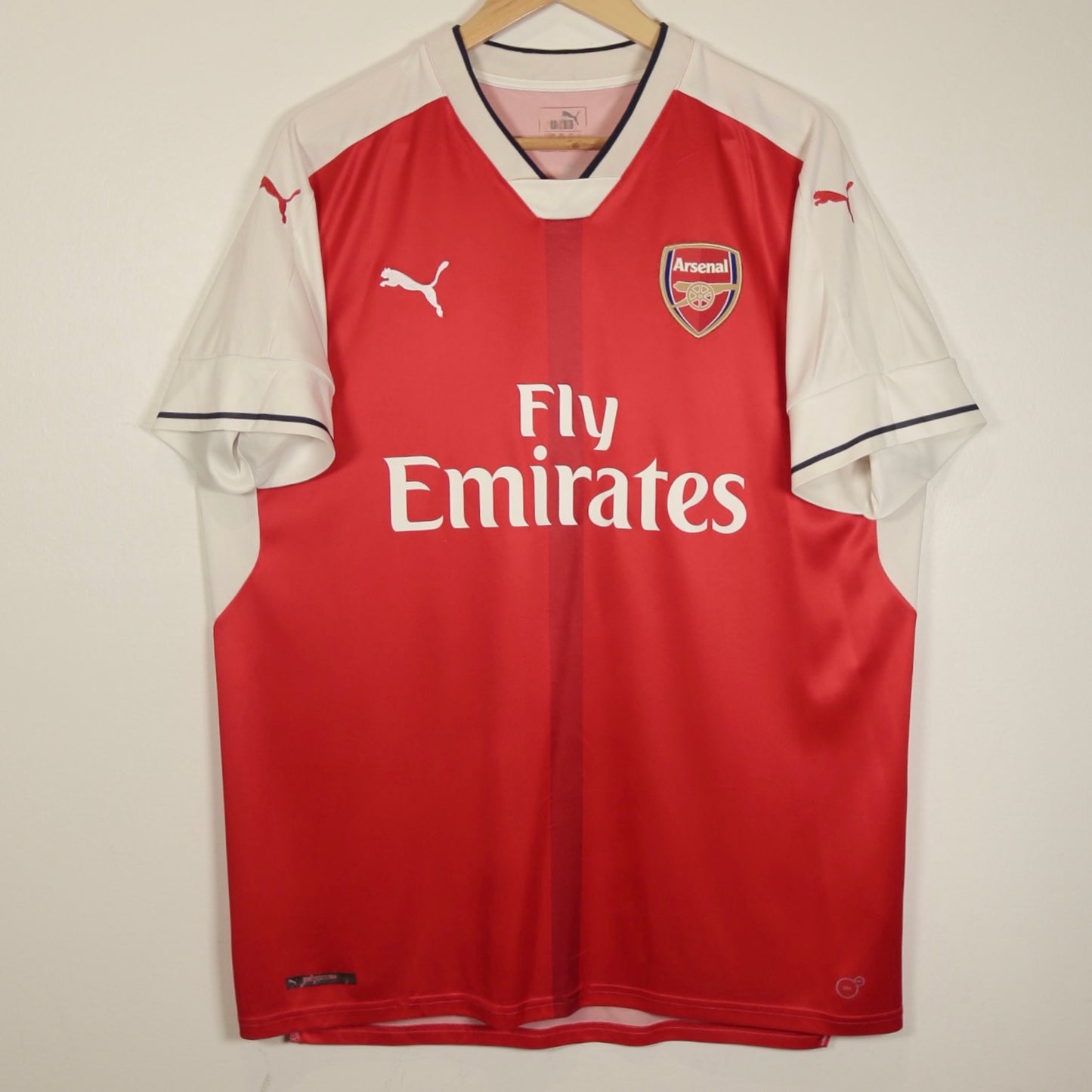 Arsenal 16/17 Home - Alexis Sanchez - Size XL - Authentic Puma