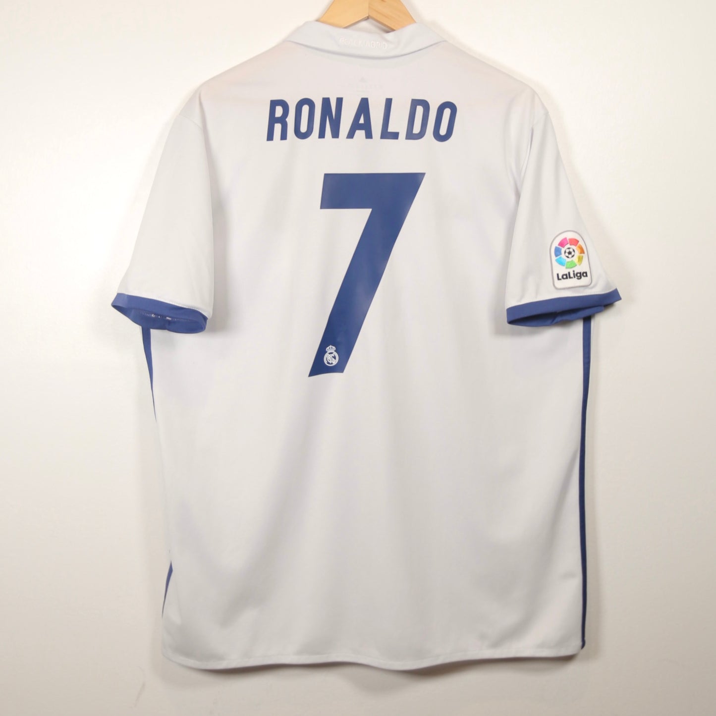 Real Madrid 16/17 Home - Cristiano Ronaldo - Size XL - Authentic Adidas
