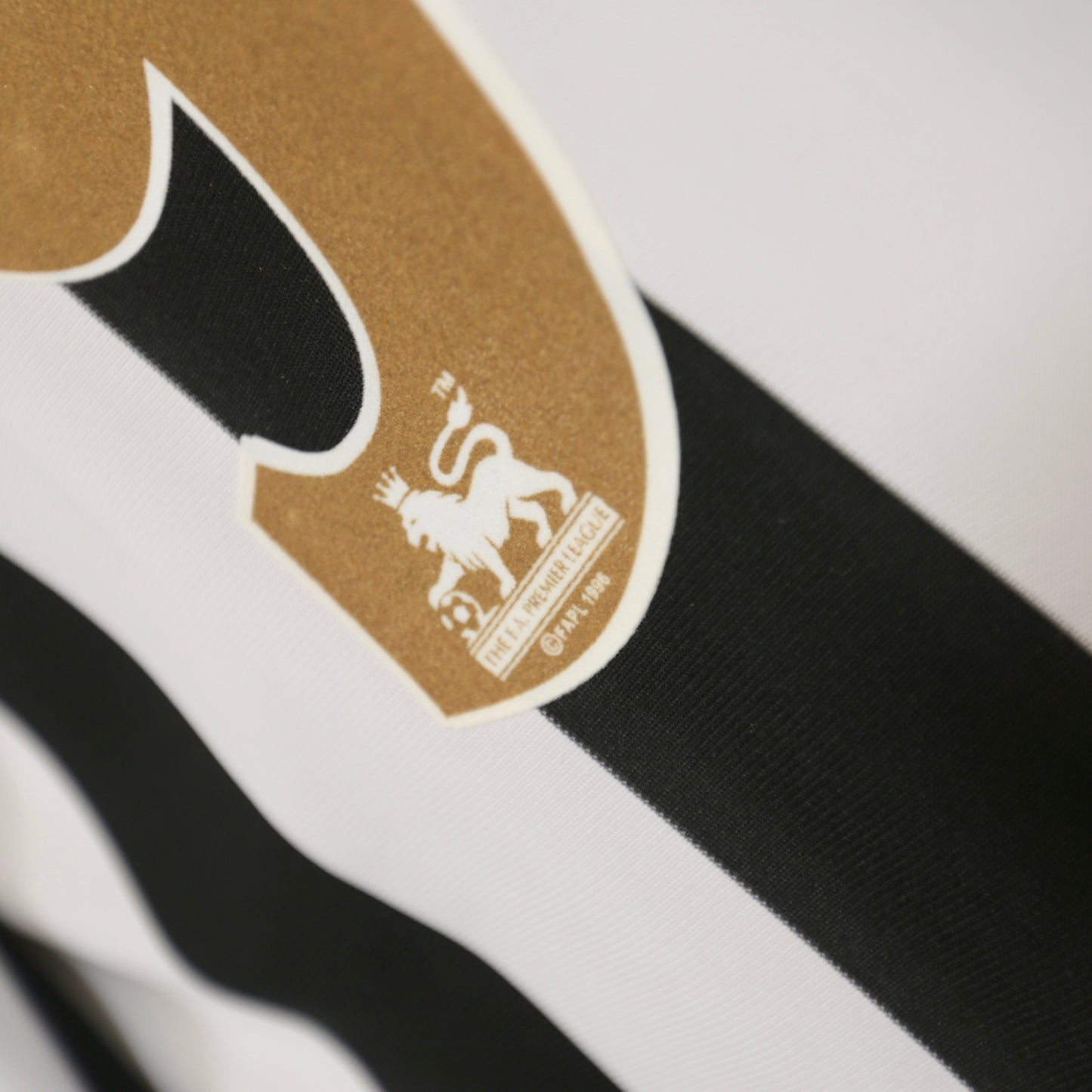 Newcastle 05/06 Home - Alan Shearer - Long Sleeve - Size L - Authentic Adidas