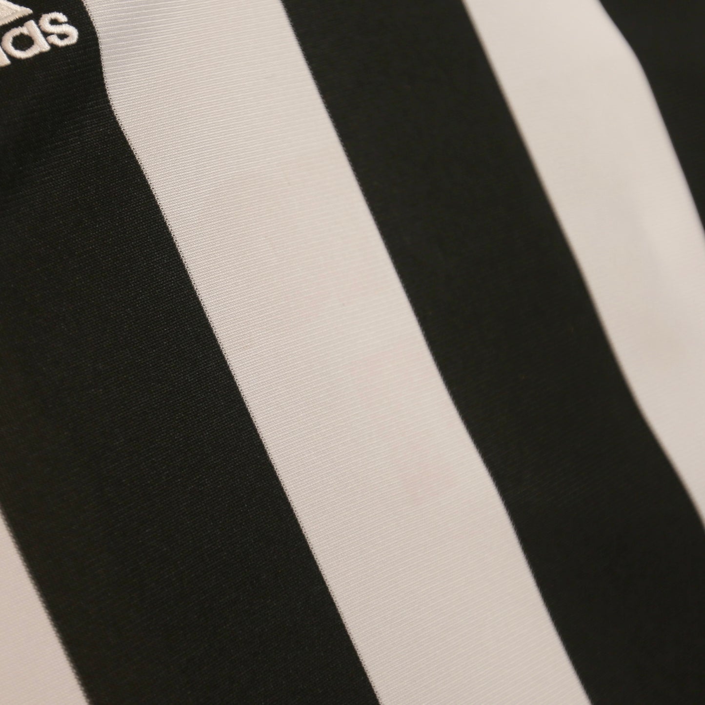 Newcastle 05/06 Home - Alan Shearer - Long Sleeve - Size L - Authentic Adidas