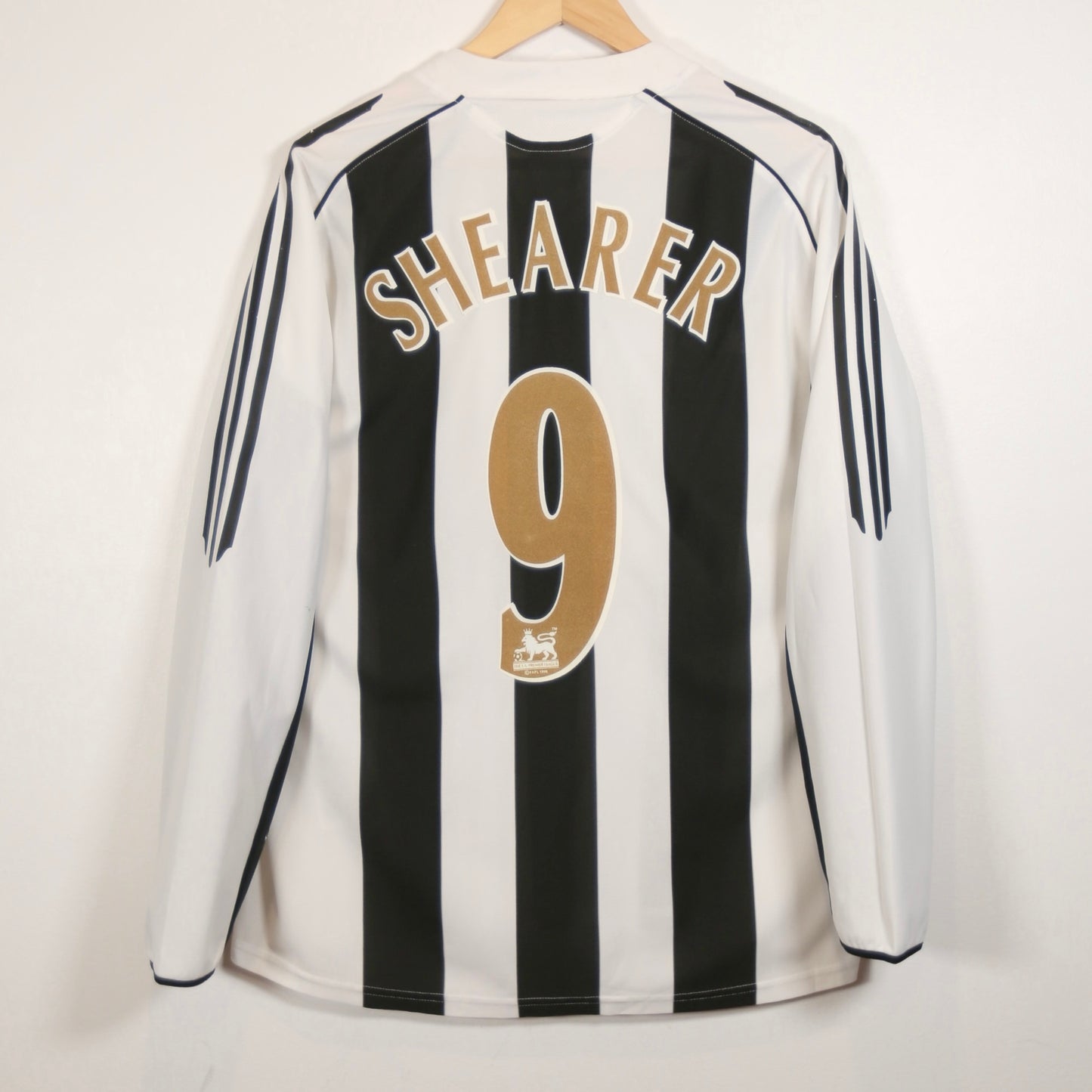 Newcastle 05/06 Home - Alan Shearer - Long Sleeve - Size L - Authentic Adidas