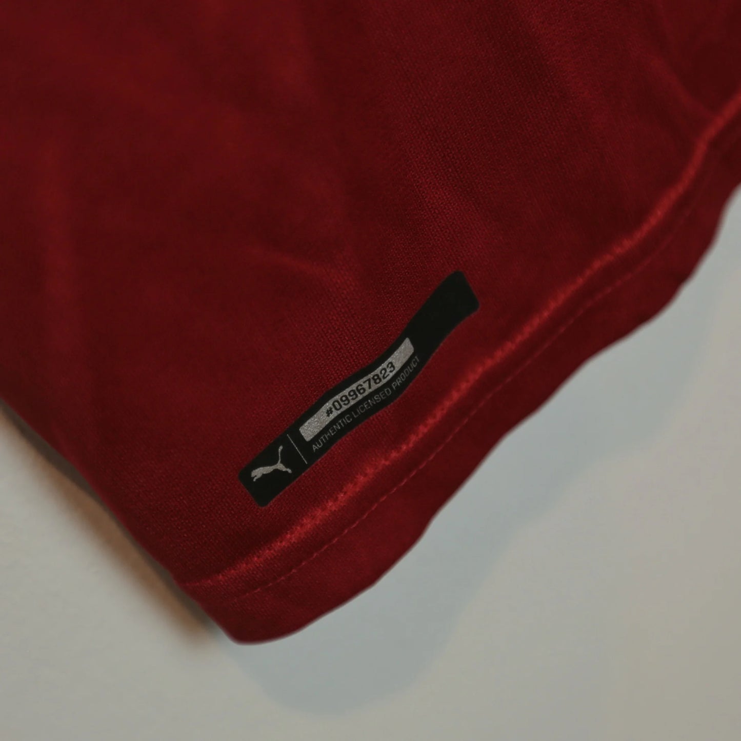 Arsenal 17/18 Home - Ozil - Size M - Authentic Puma