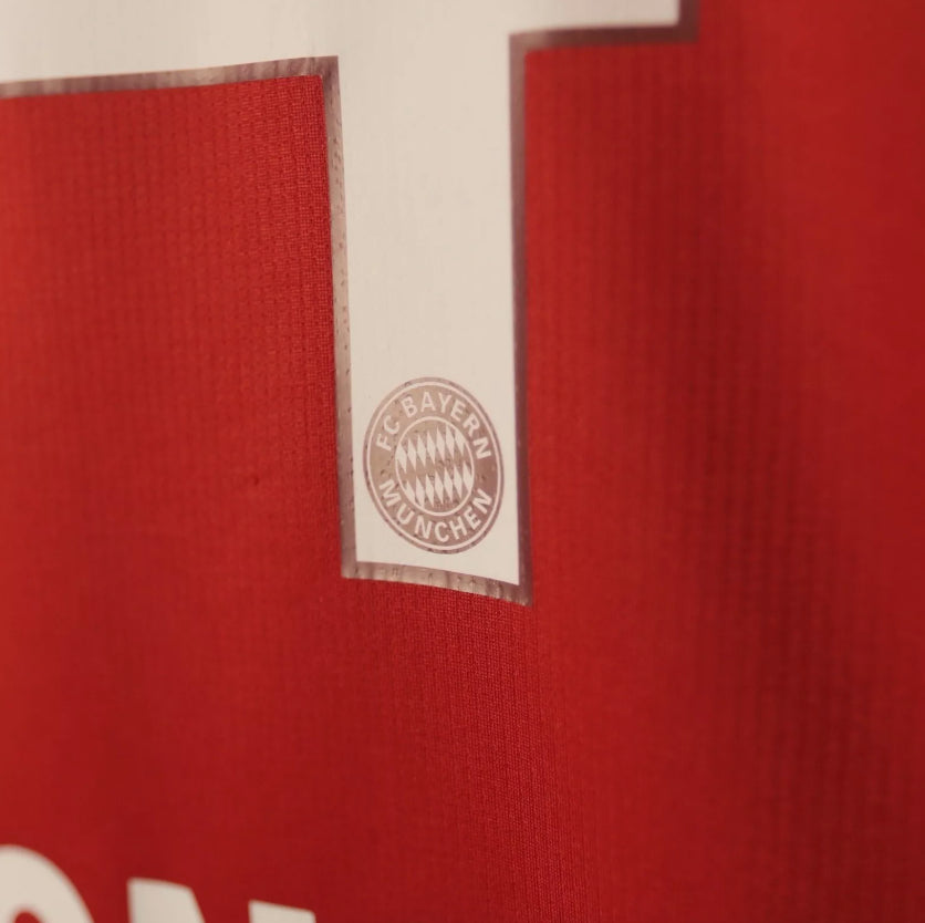 Bayern Munich 15/16 Home - Xabi Alonso - Size L - Authentic Adidas