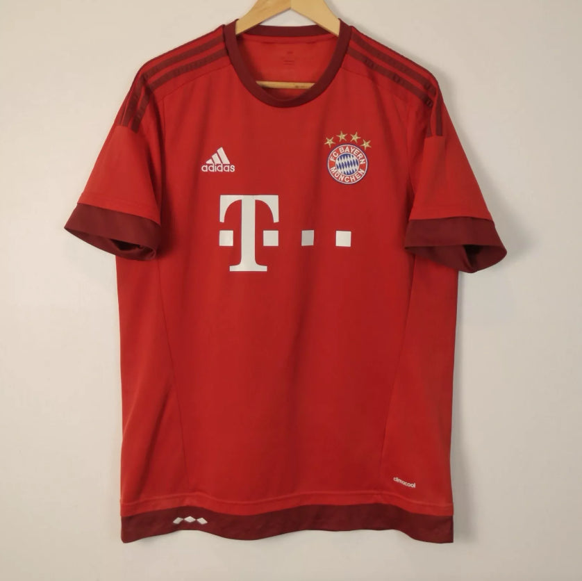 Bayern Munich 15/16 Home - Xabi Alonso - Size L - Authentic Adidas