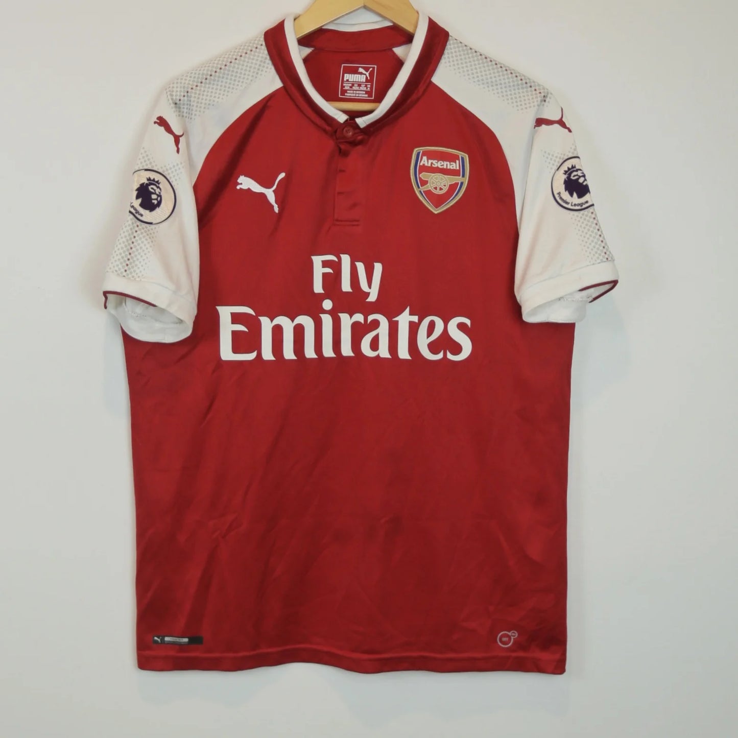 Arsenal 17/18 Home - Ozil - Size M - Authentic Puma