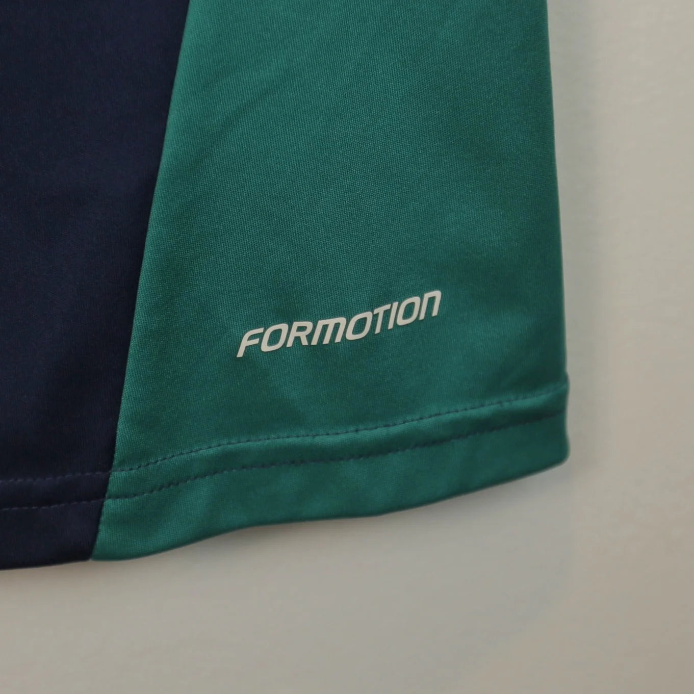Sunderland 12/13 Away Formotion - Size M - Authentic Adidas
