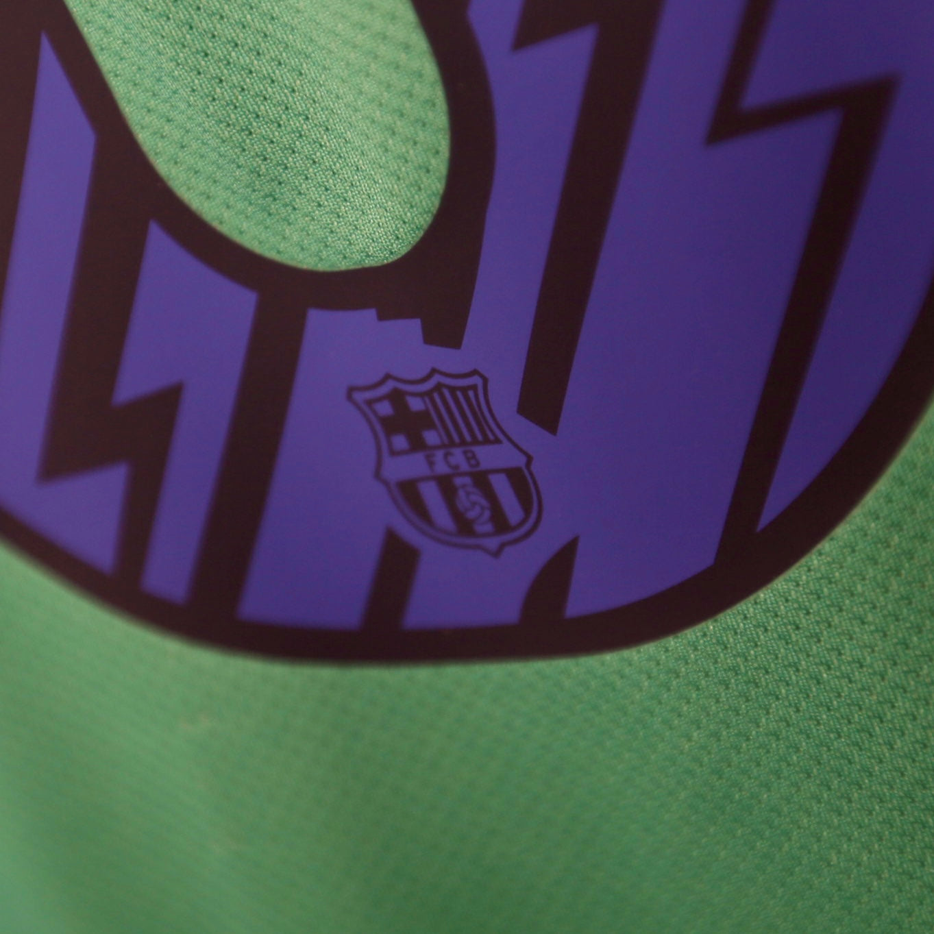 Barcelona 10/11 Away - Lionel Messi - Size XL - Authentic Nike