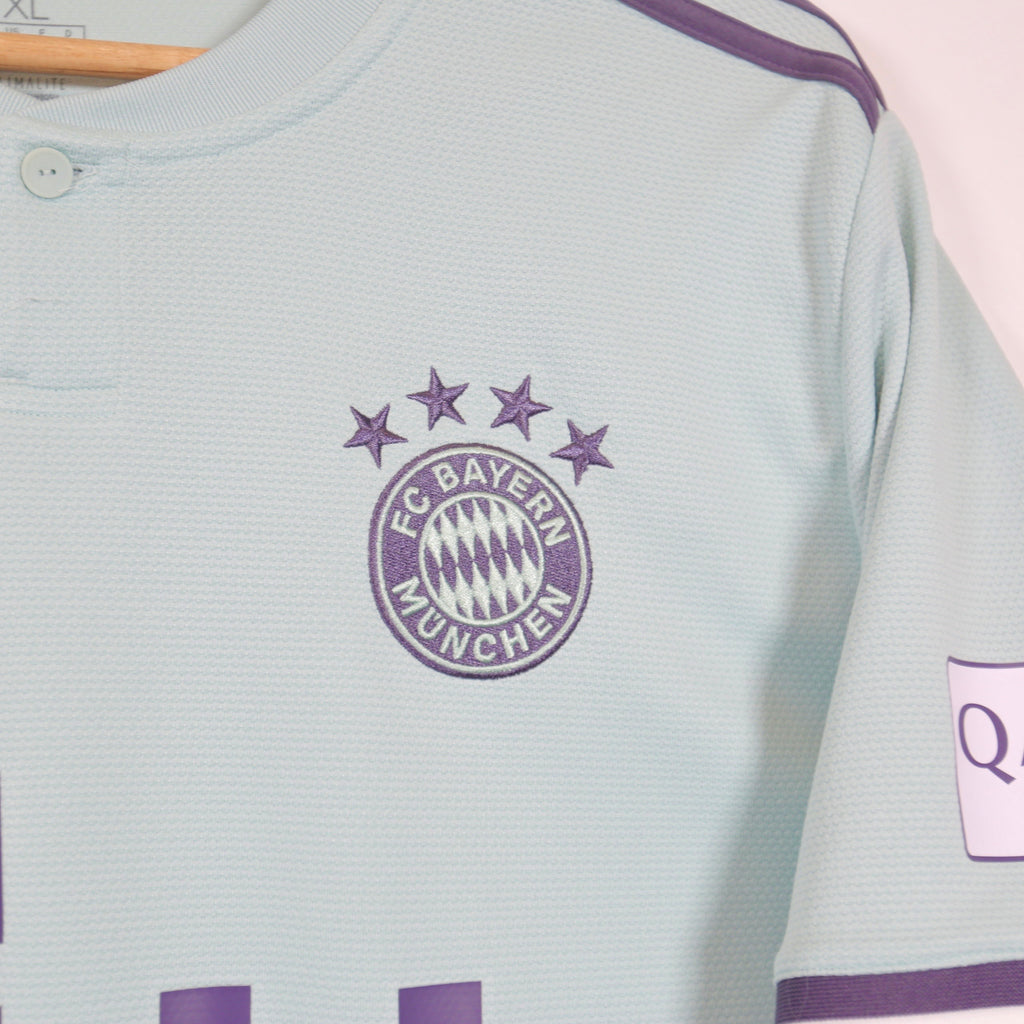 Bayern Munich 18/19 Away - Size XL