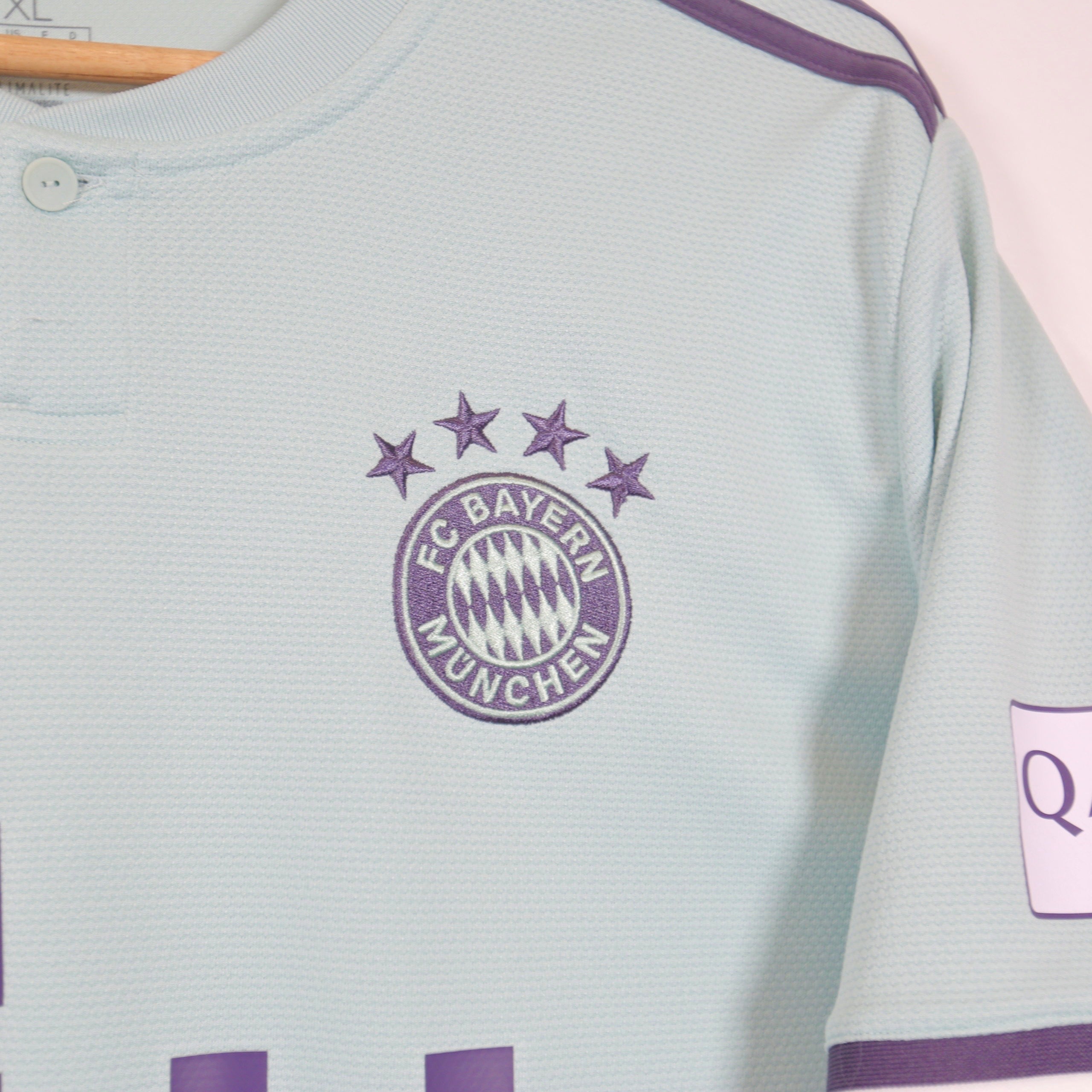 Bayern Munich 18/19 Away - Size XL