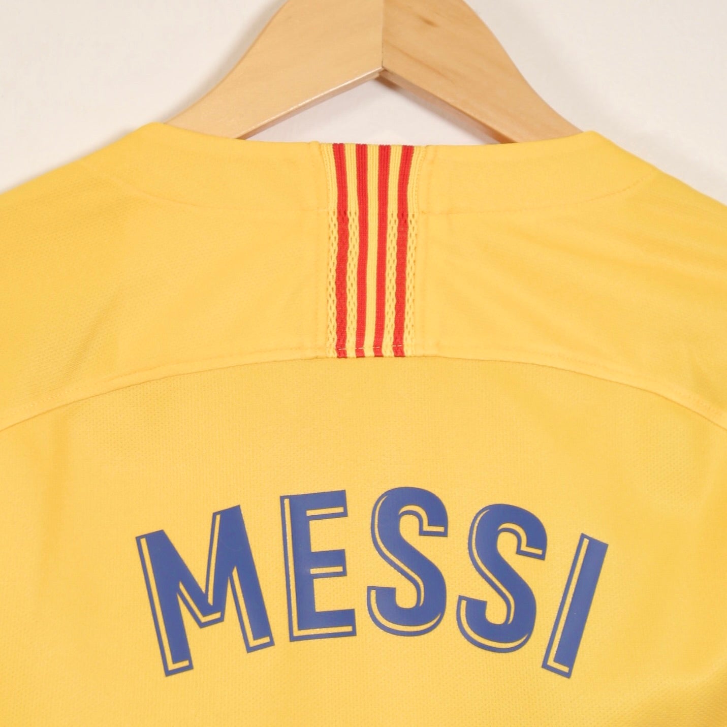 Barcelona 19/20 Away - Messi - Size L