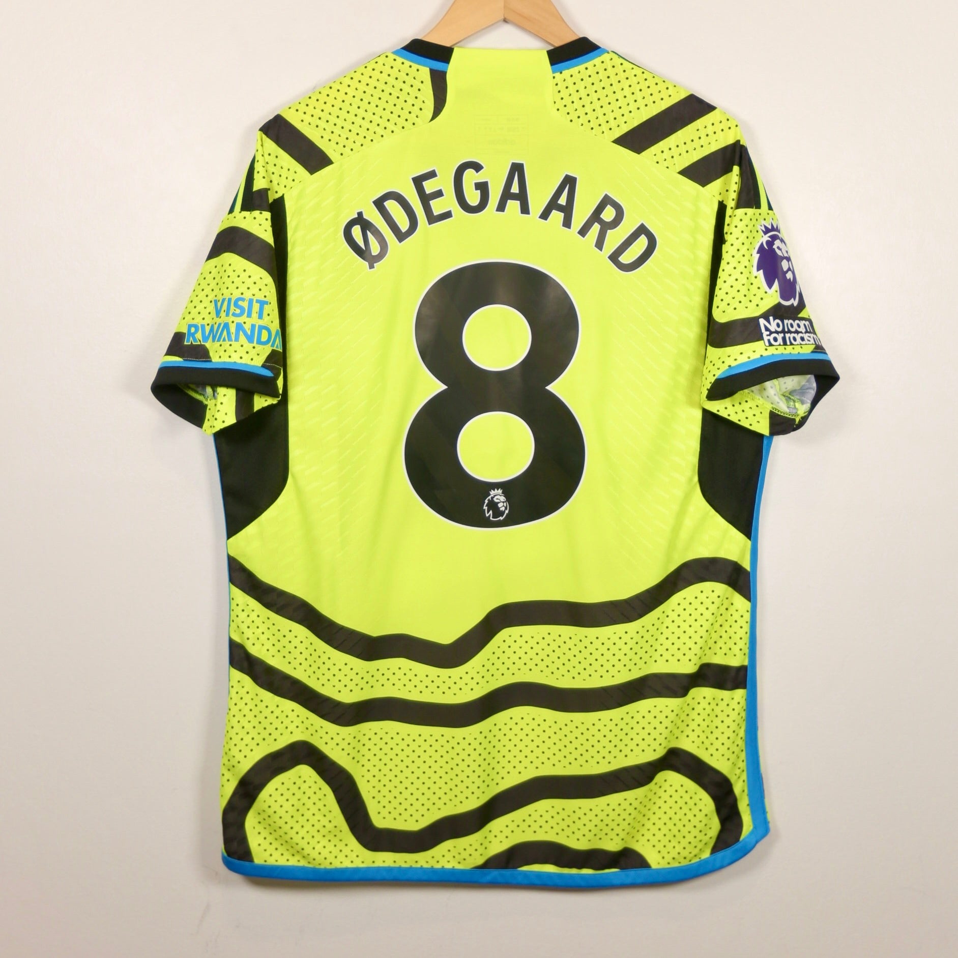 Arsenal 23/24 Away - Player Version - Odegaard - Size L