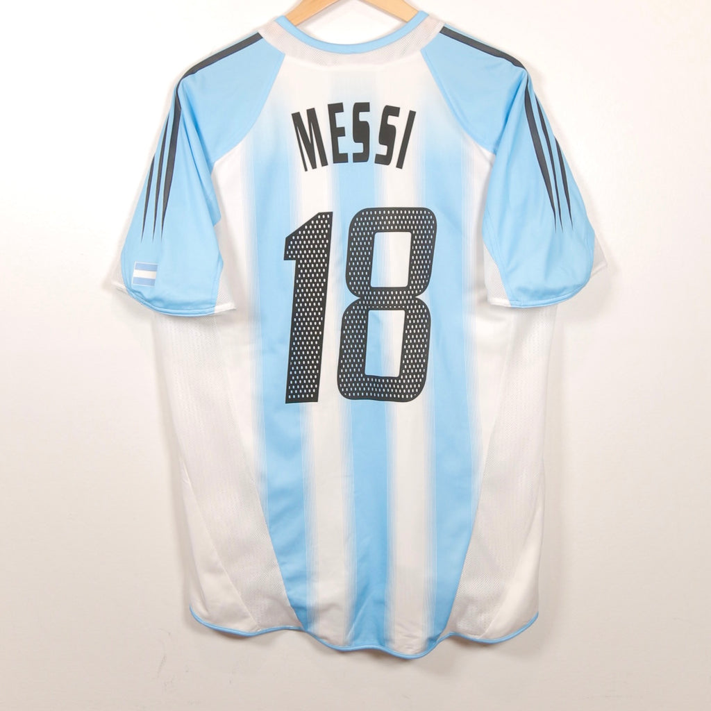 Argentina 2004 Home - Player Version - Messi - Size L