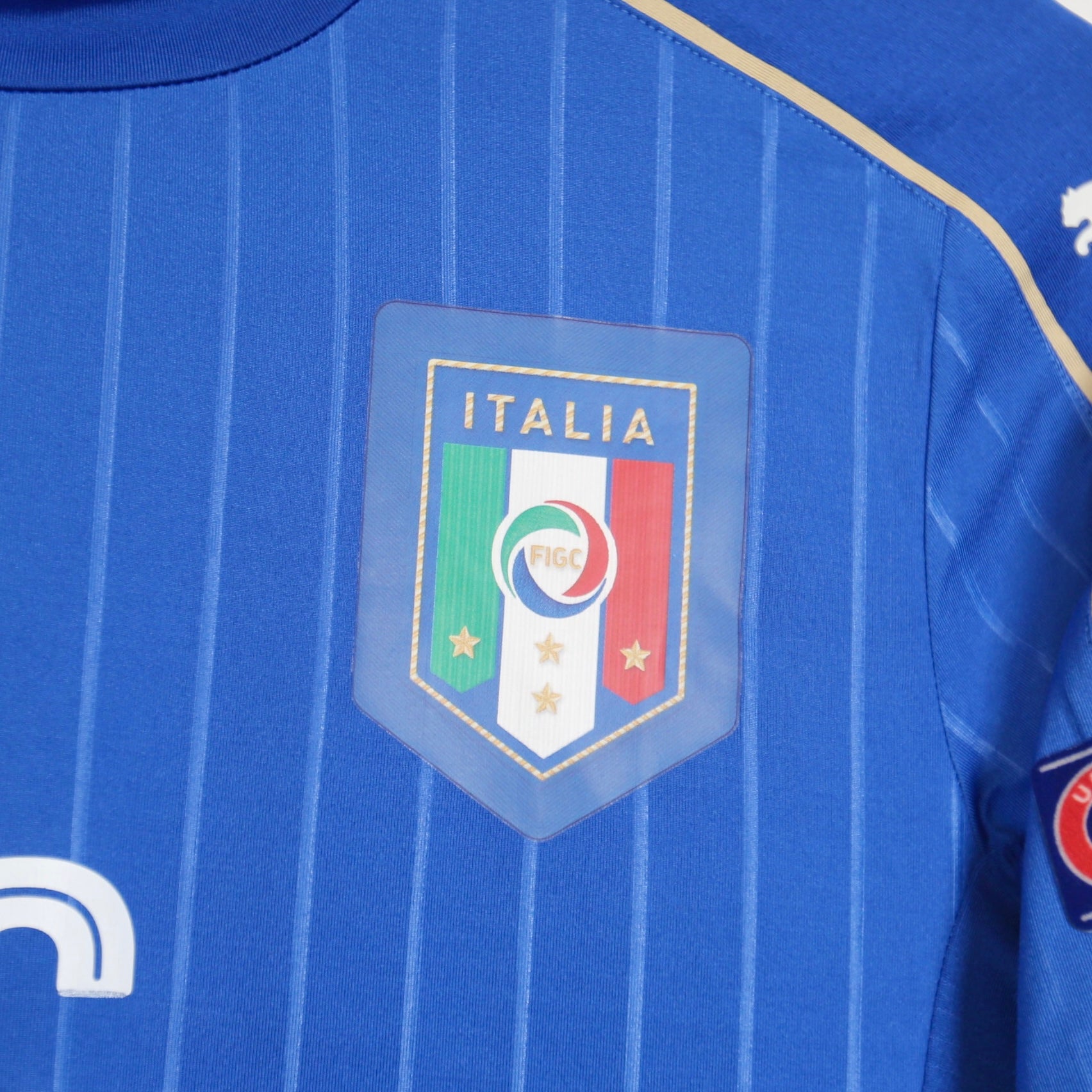 Italy 2016 Home - Player Version - De Rossi - Size M (Fits like S)