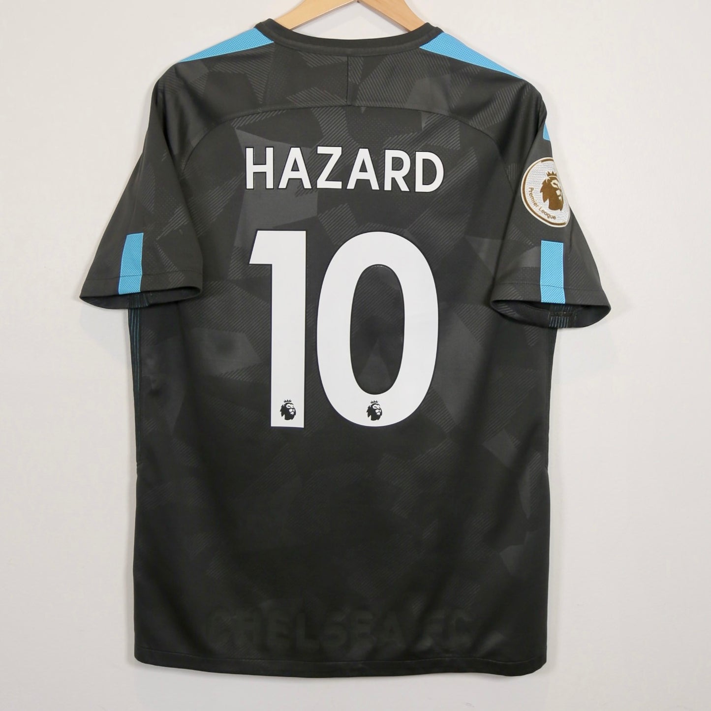 Chelsea 17/18 Third - Eden Hazard - Size L - Authentic Nike