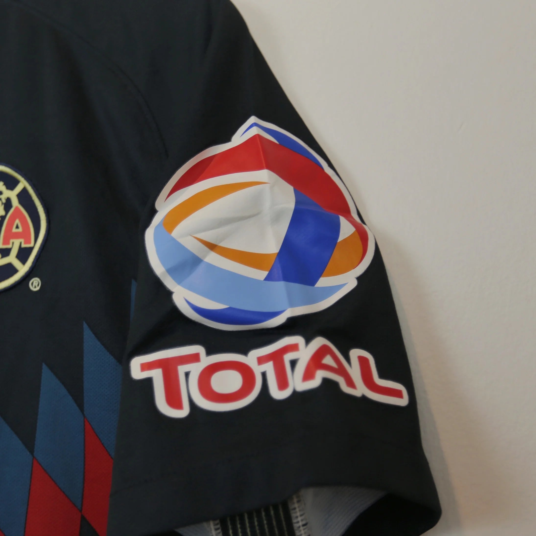 Club America 17/18 Home - Size L - Authentic Nike