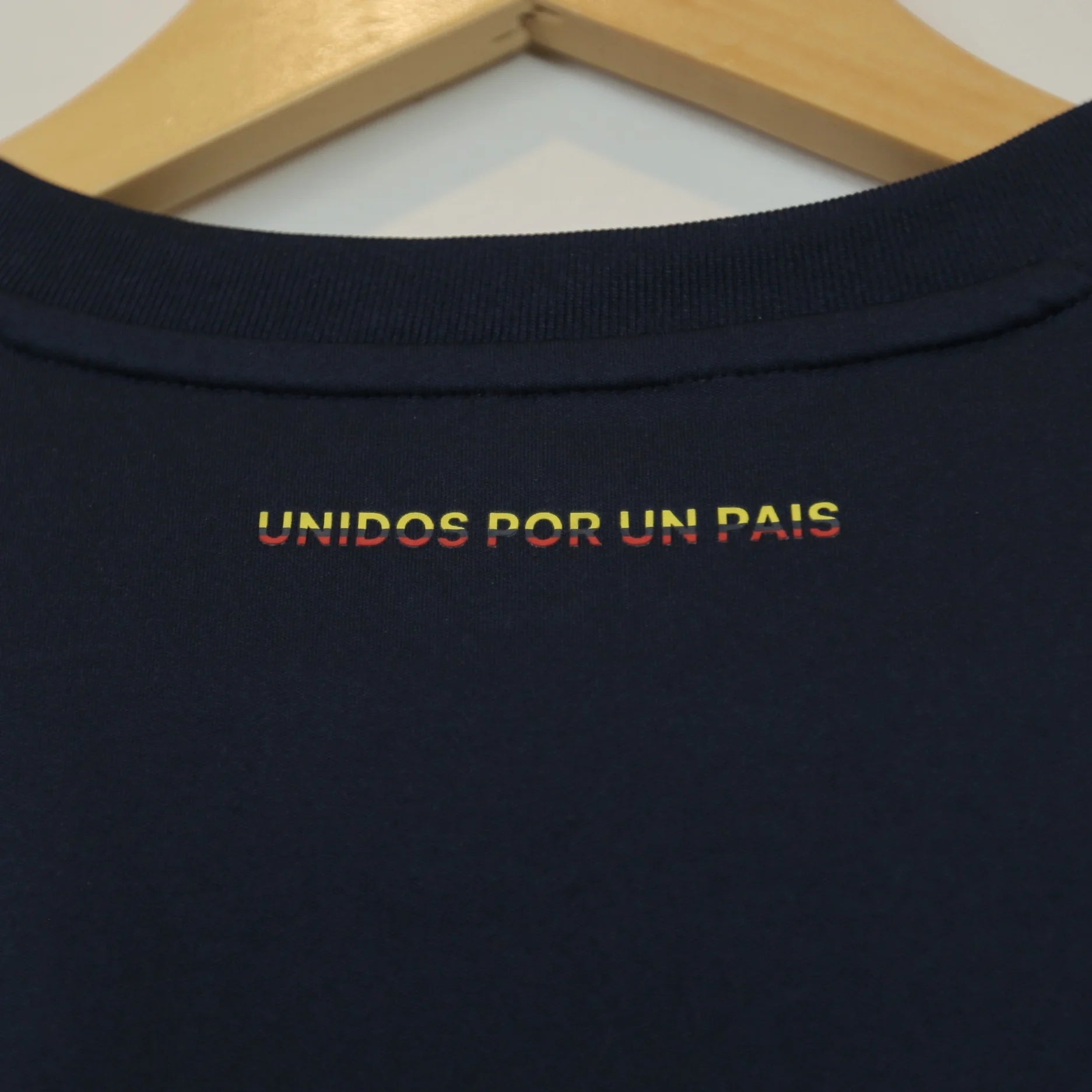 Colombia 2015 Away - Size M - Authentic Adidas