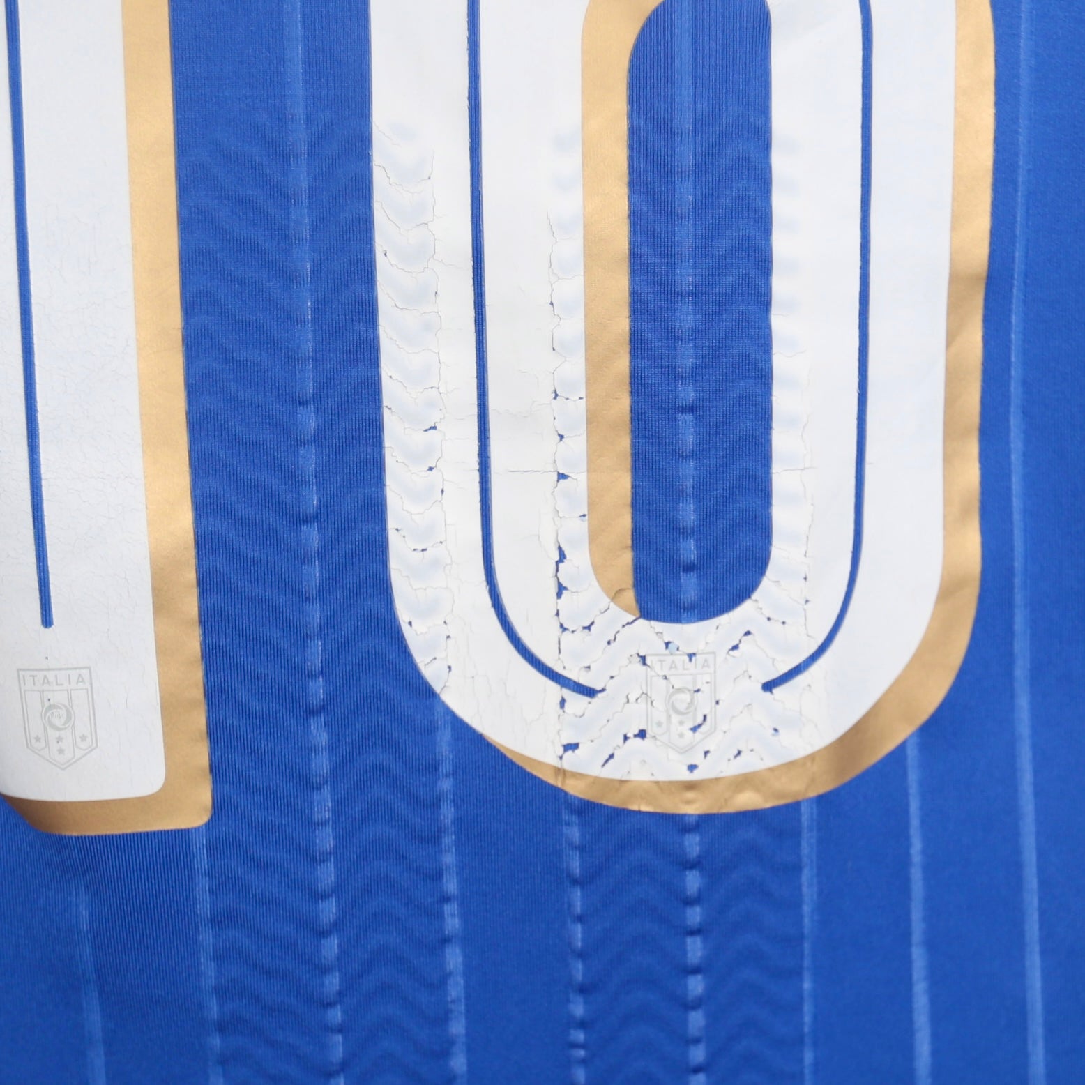 Italy 2016 Home - Player Version - De Rossi - Size M (Fits like S)