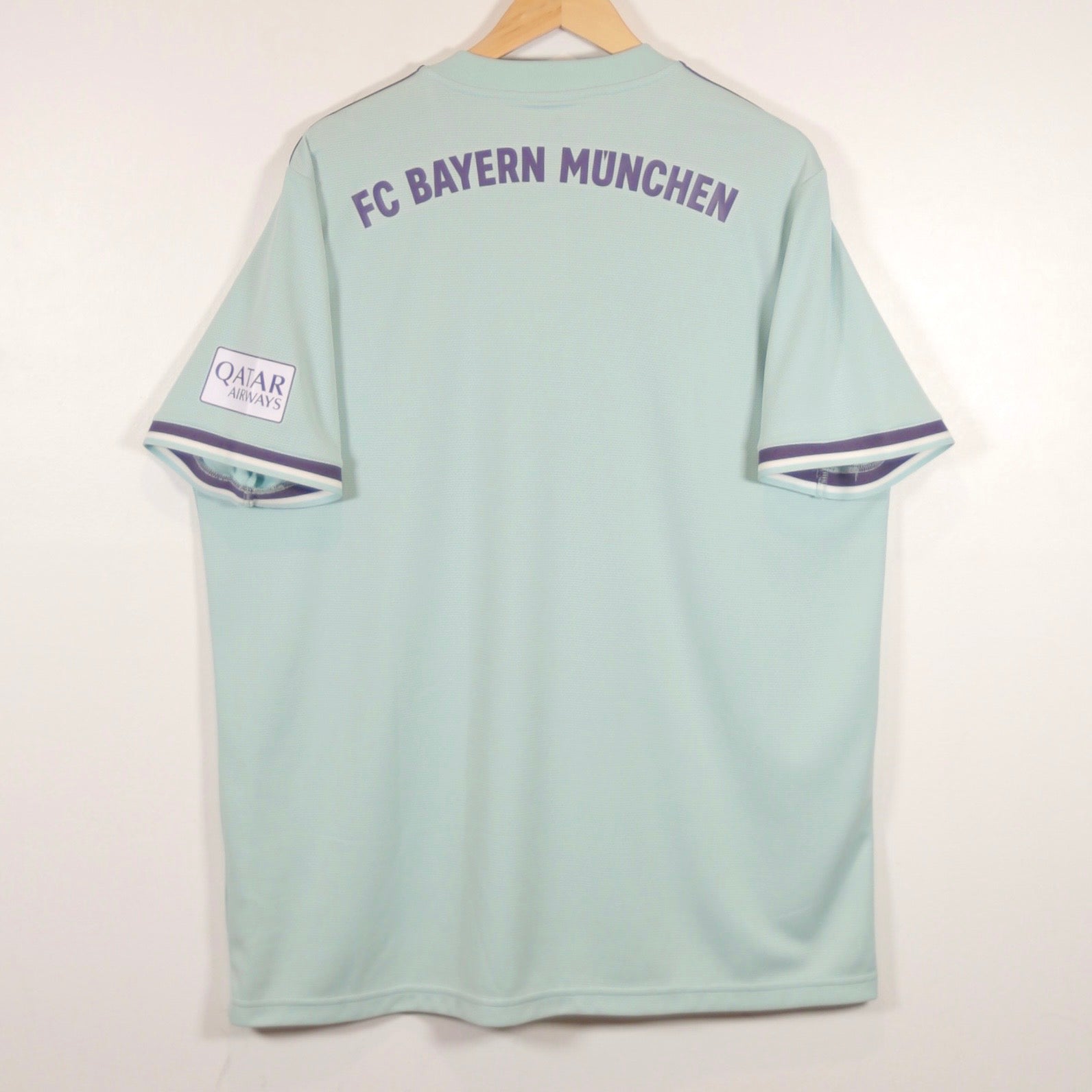 Bayern Munich 18/19 Away - Size XL