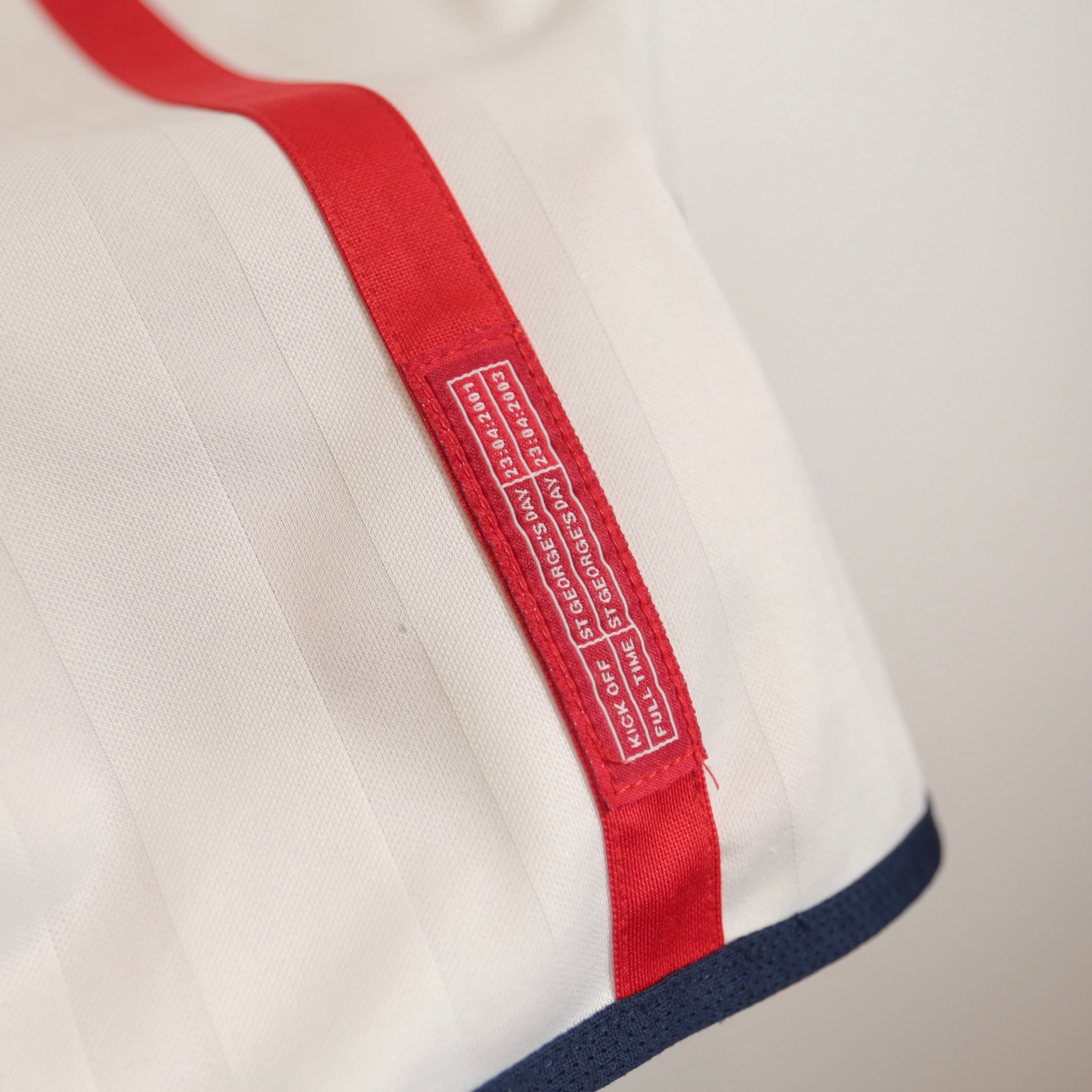 England 2002 Home - Beckham - Size M