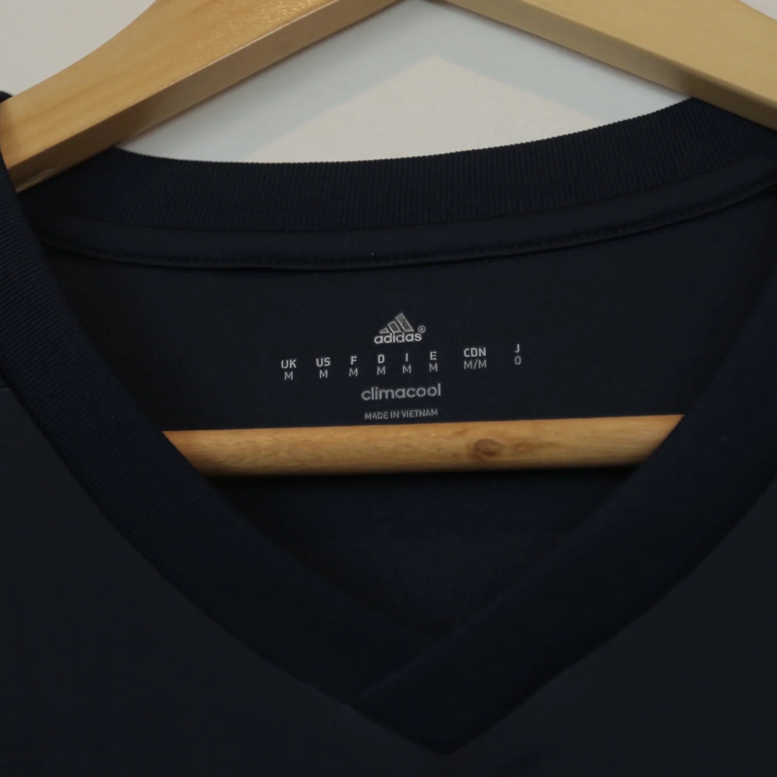 Colombia 2015 Away - Size M - Authentic Adidas