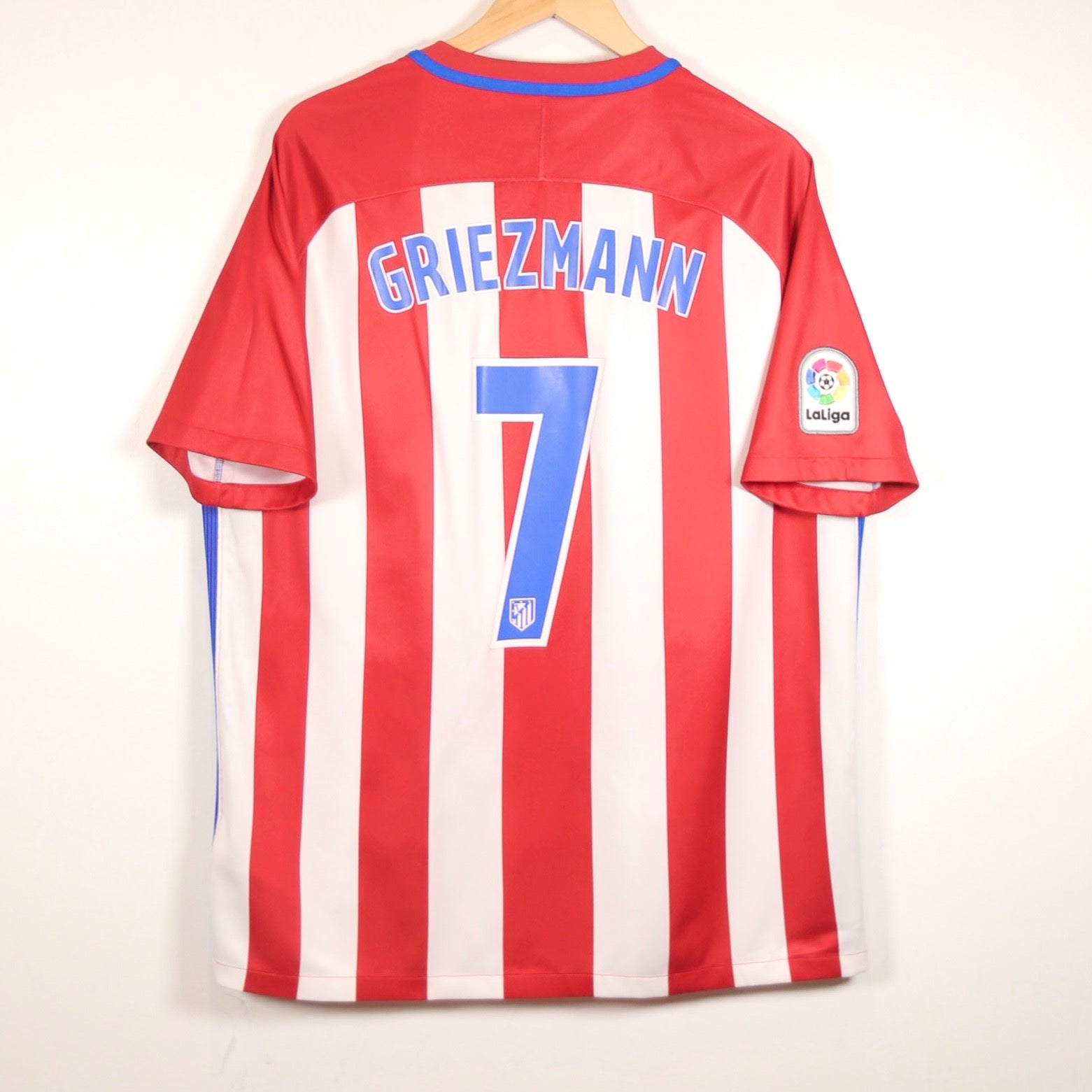 Atletico Madrid 16/17 Home - Griezmann - Size XL