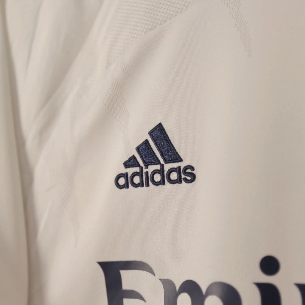 Real Madrid 20/21 Home - Karim Benzema - Size M - Authentic Adidas