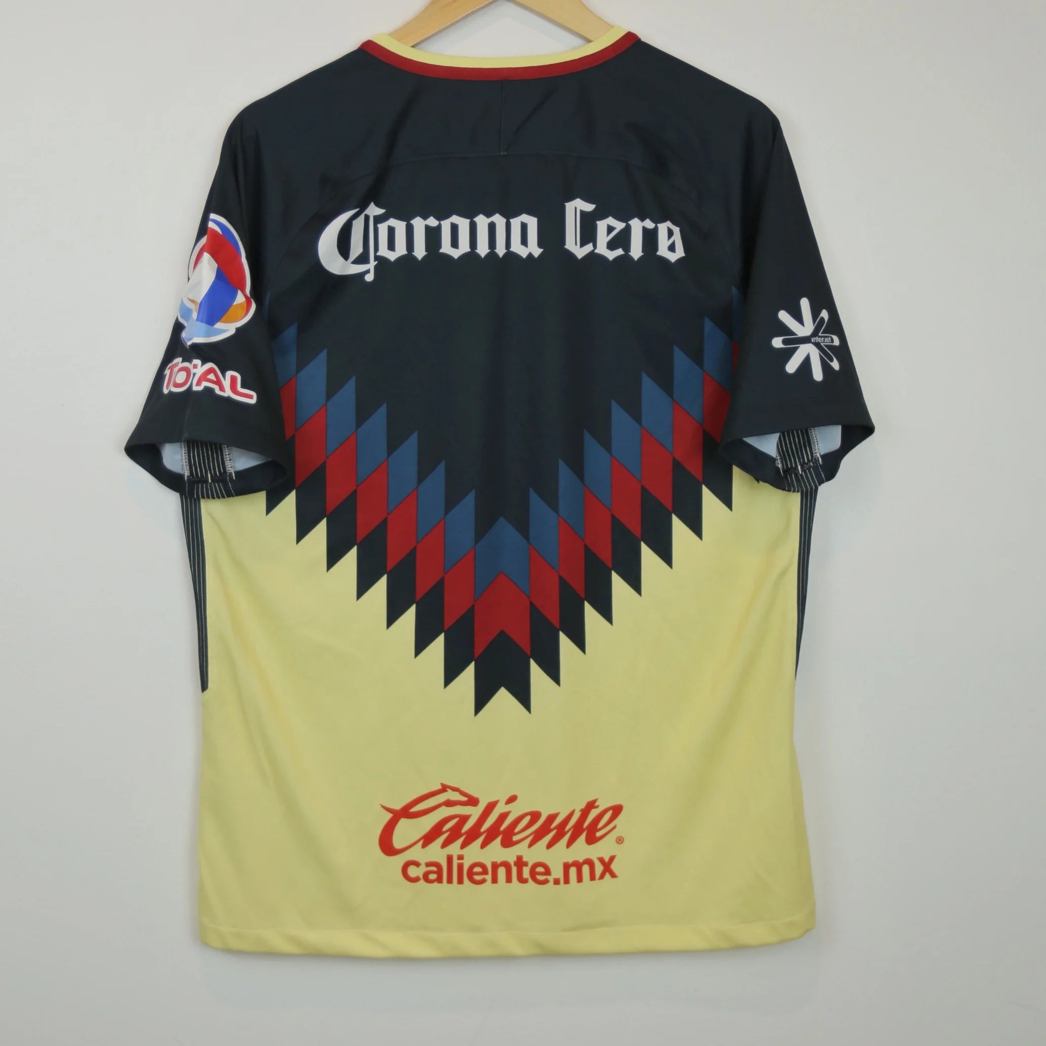 Club America 17/18 Home - Size L - Authentic Nike