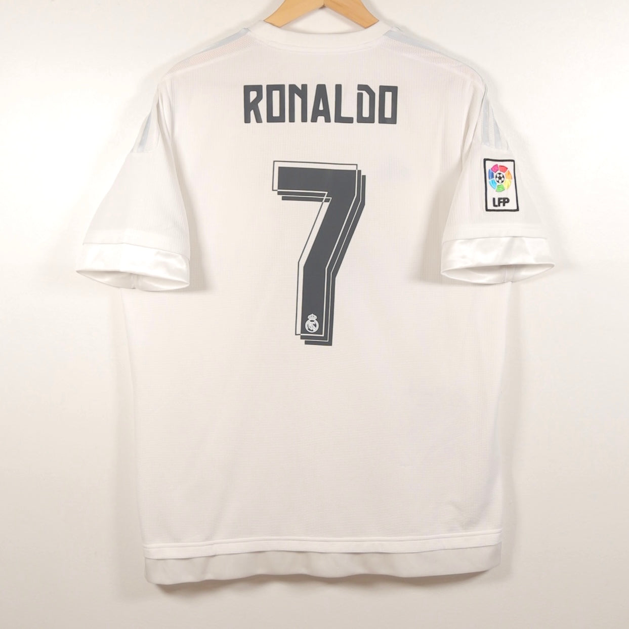 Real Madrid 15/16 Home - Ronaldo - Size L