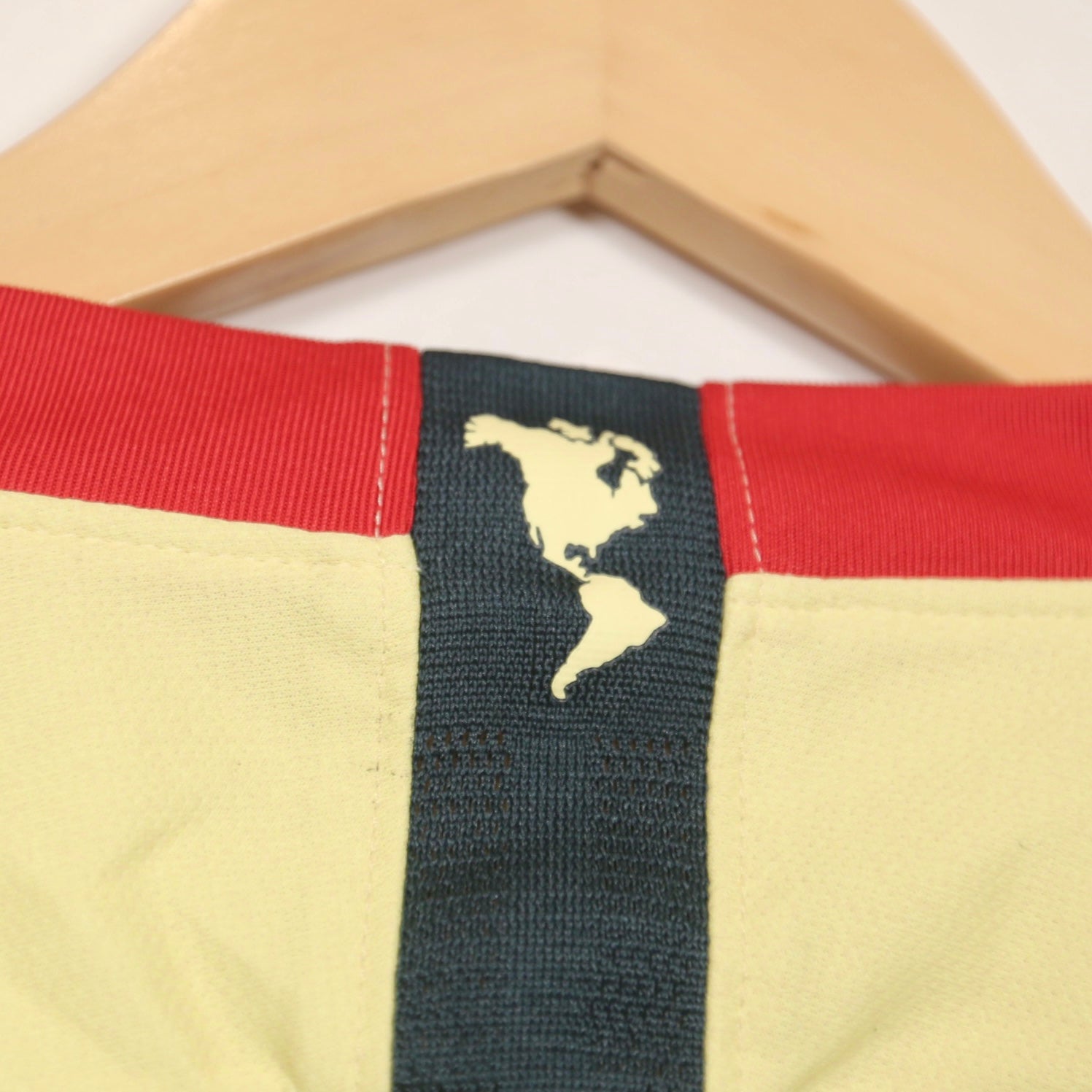 Club America 18/19 Home - Size L