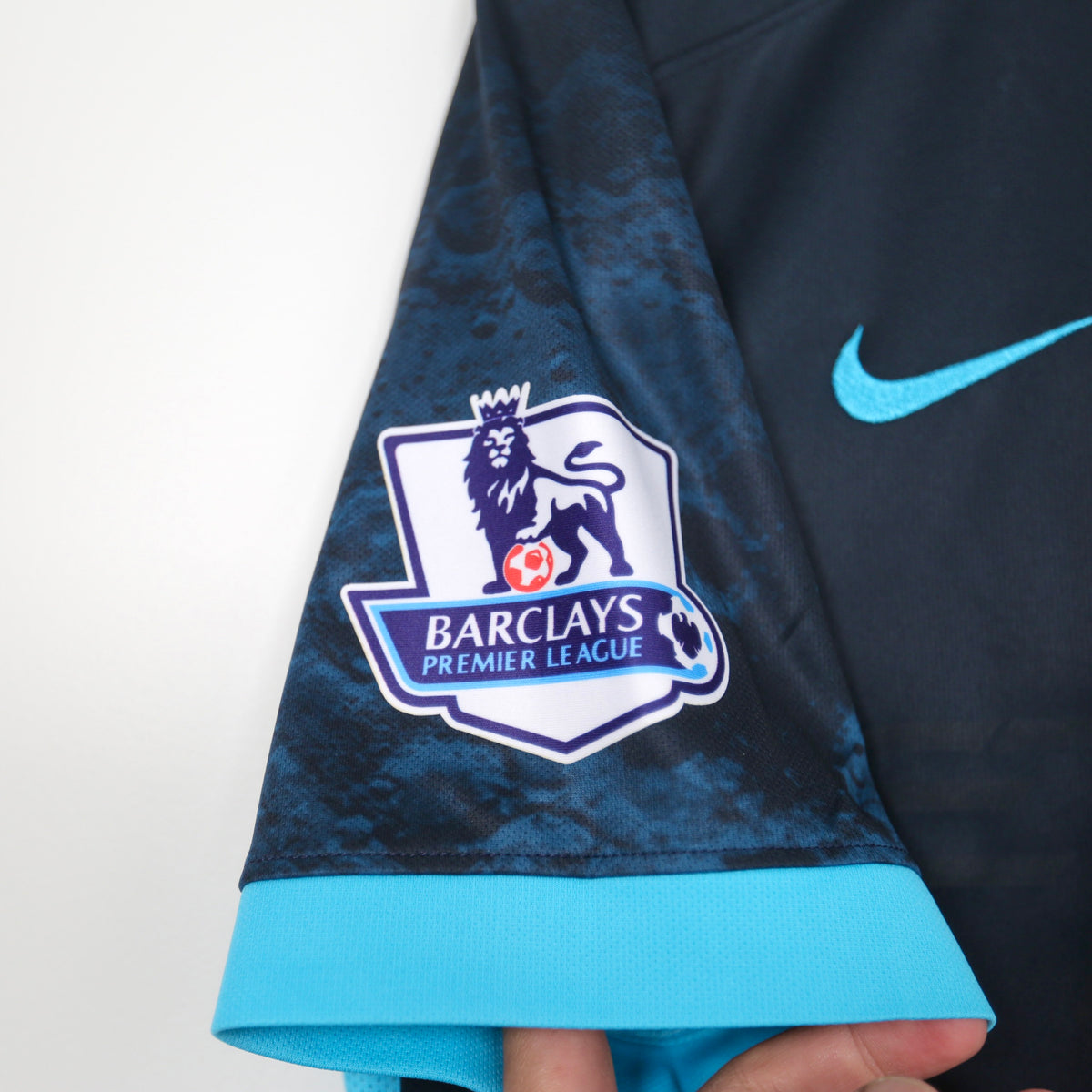 Manchester City 15/16 Away - Kun Aguero - Size M