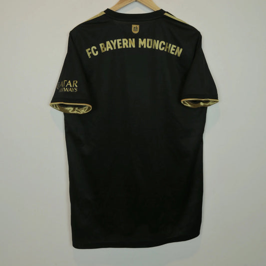 Bayern Munich 21/22 Away - Size M - Authentic Adidas