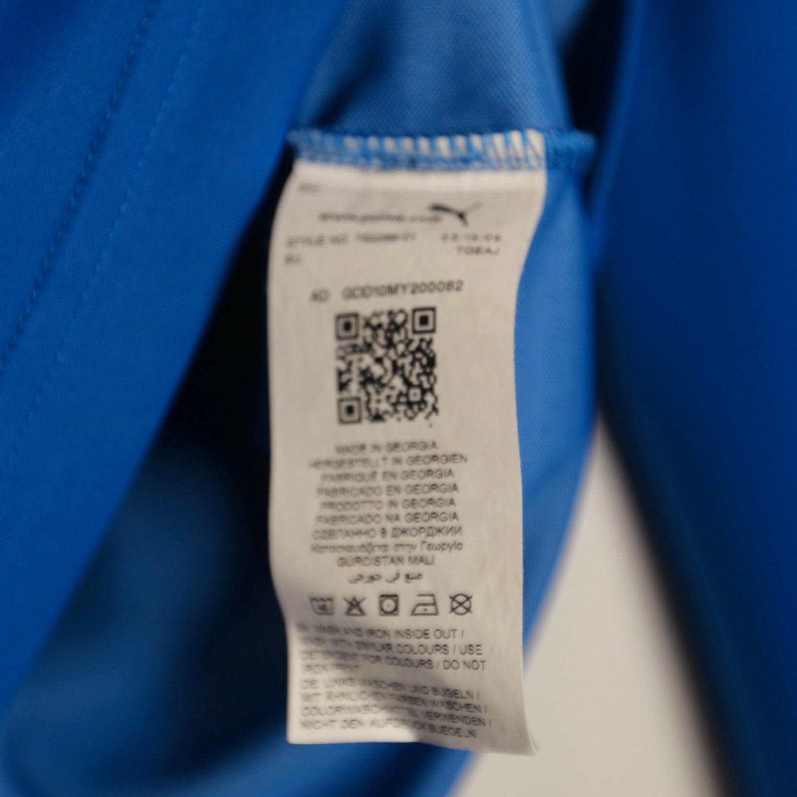 Italy 2018 Home - Long Sleeves - Gianluigi Buffon - Size M - Authentic Puma