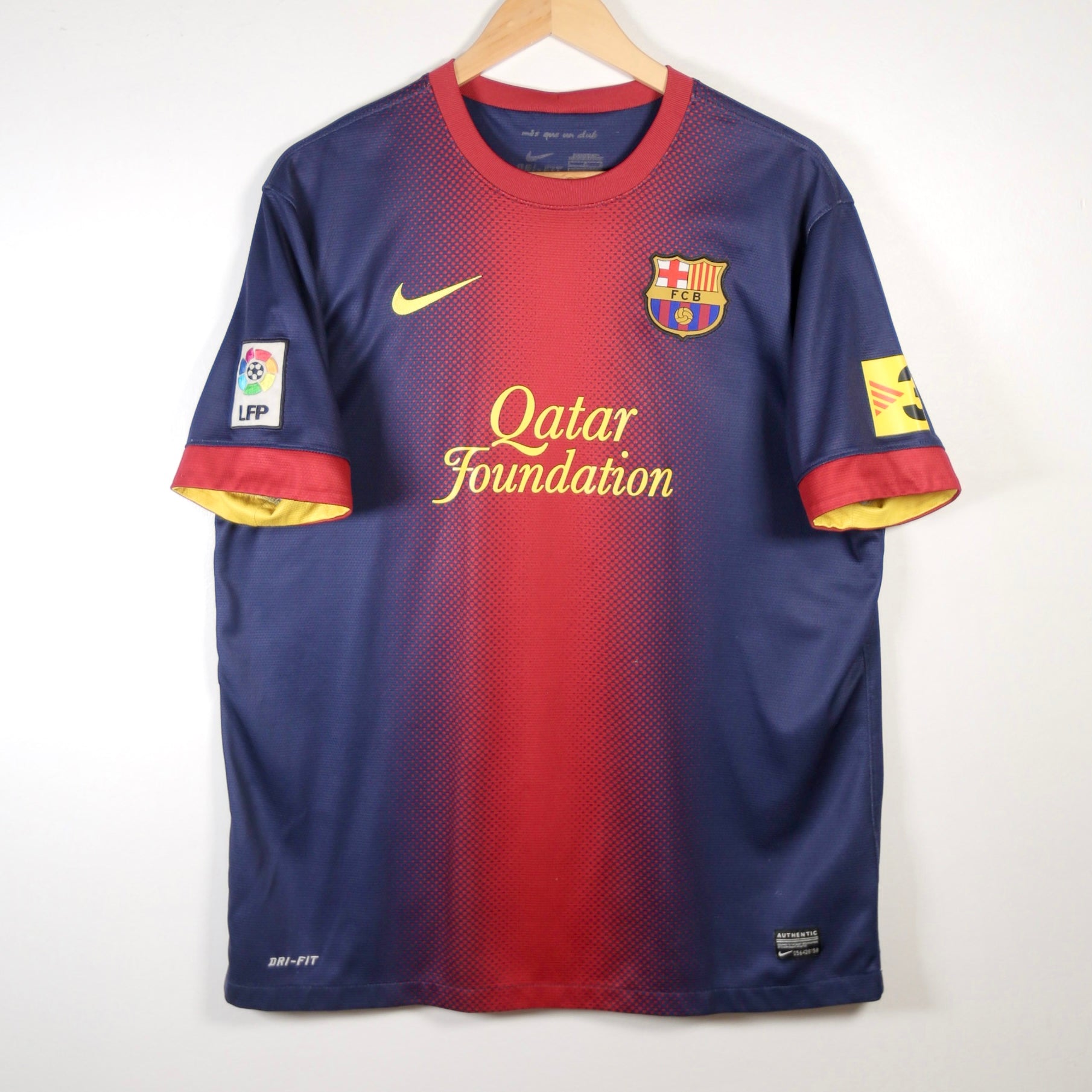 Barcelona 12/13 Home – Nike - Xavi - Size L