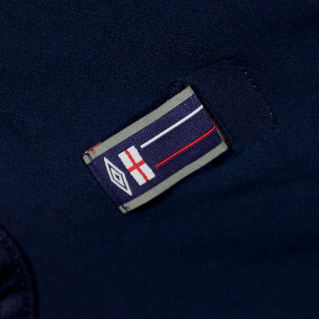 England 2002 Away – Umbro - David Beckham | Size M | Long Sleeve | Reversible