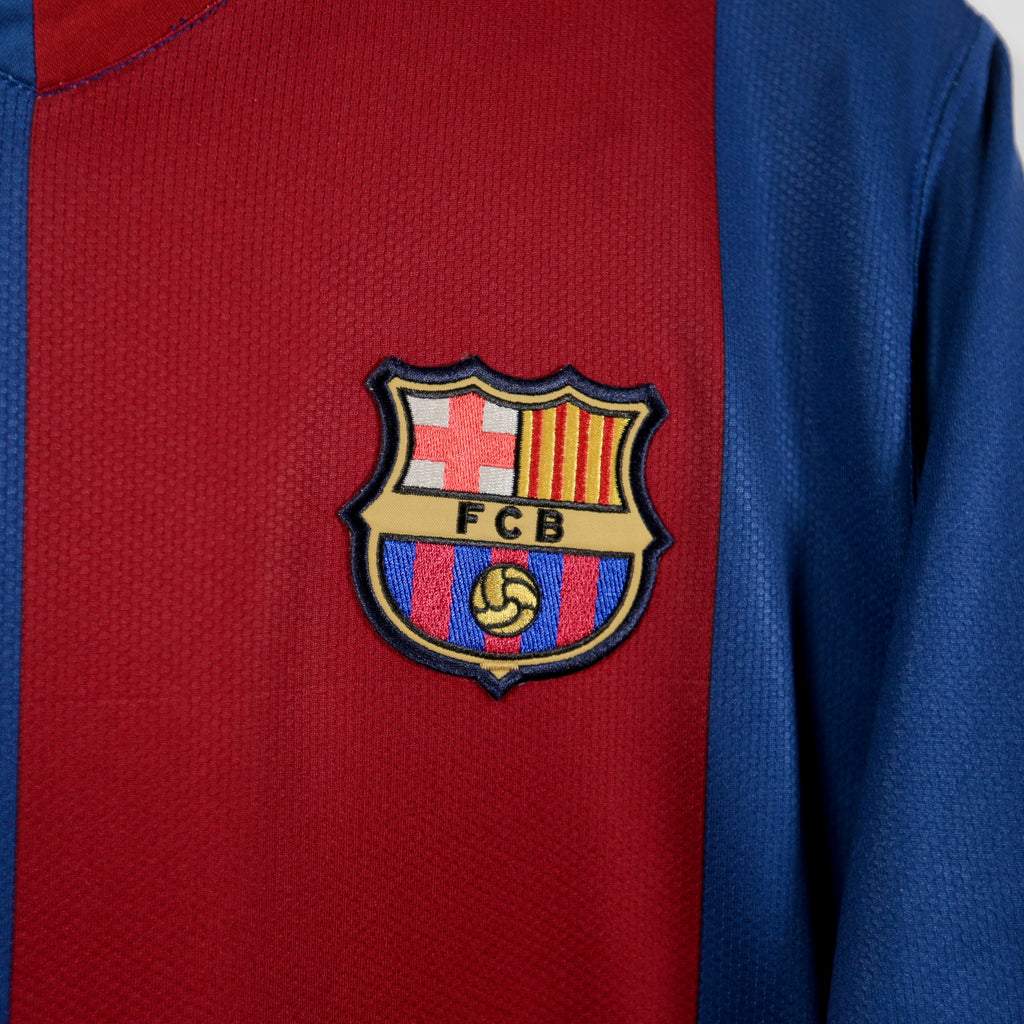 Barcelona 06/07 Home - Nike - Ronaldinho - Size L