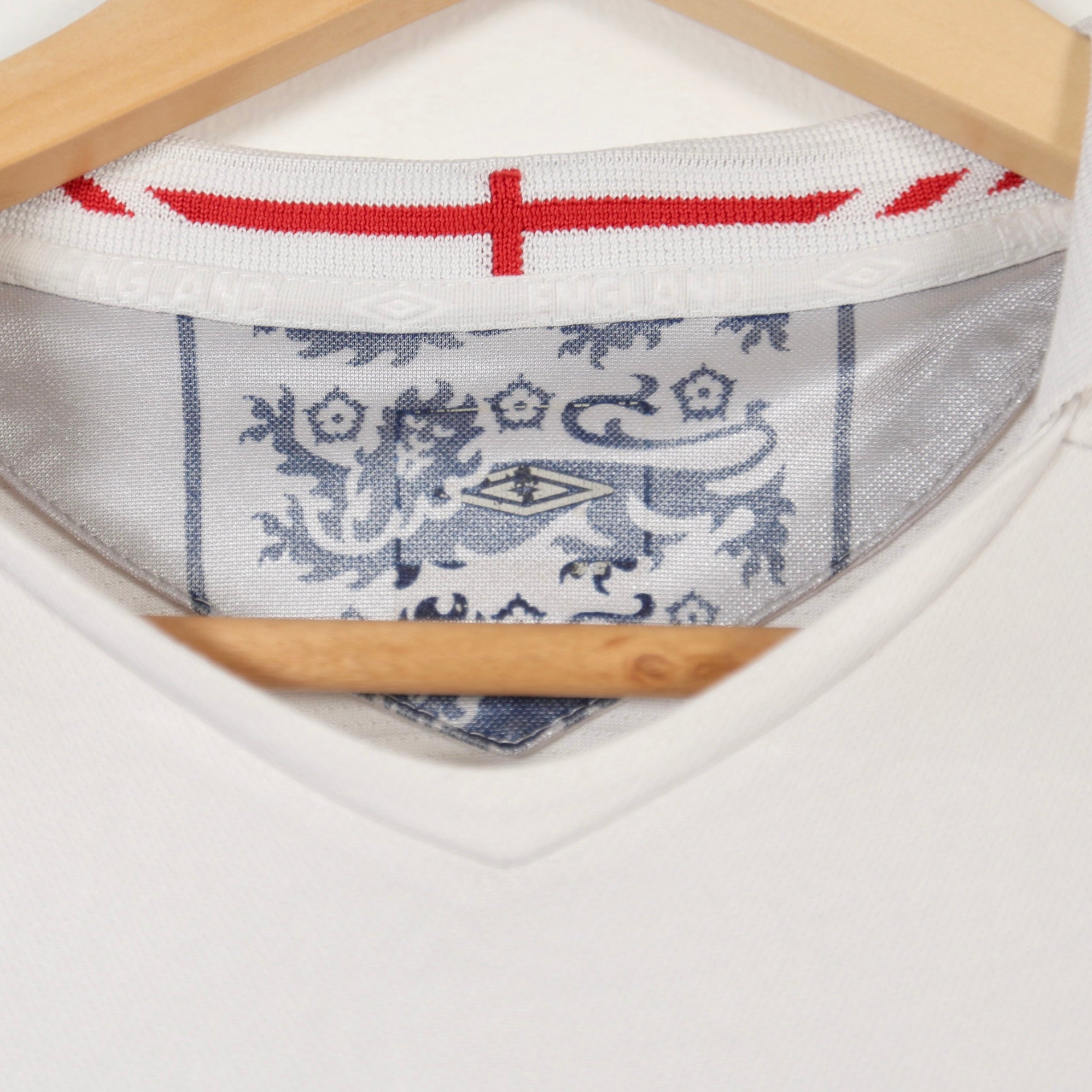 England 2006 Home – Umbro - David Beckham - Size M