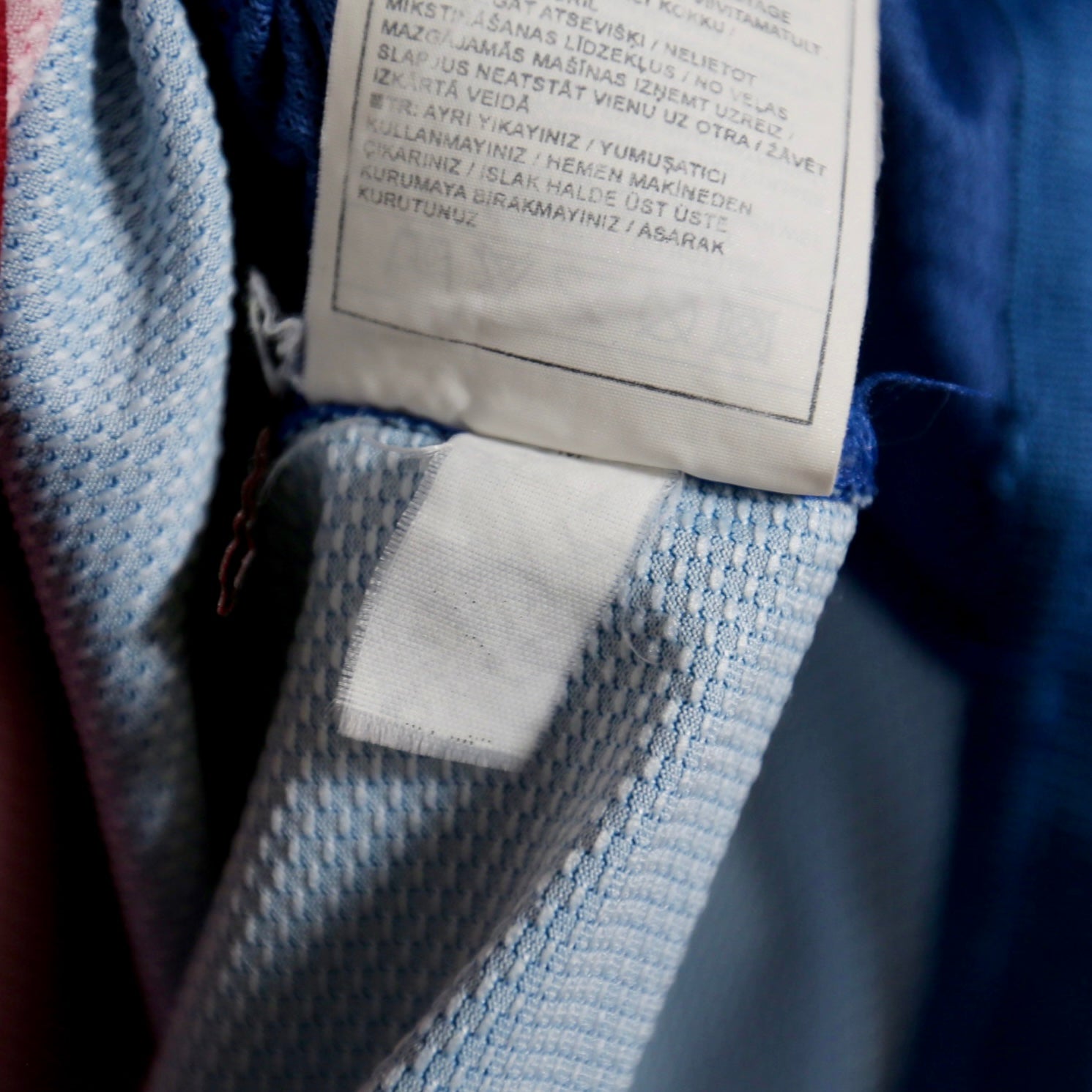 Barcelona 06/07 Home - Nike - Ronaldinho - Size L