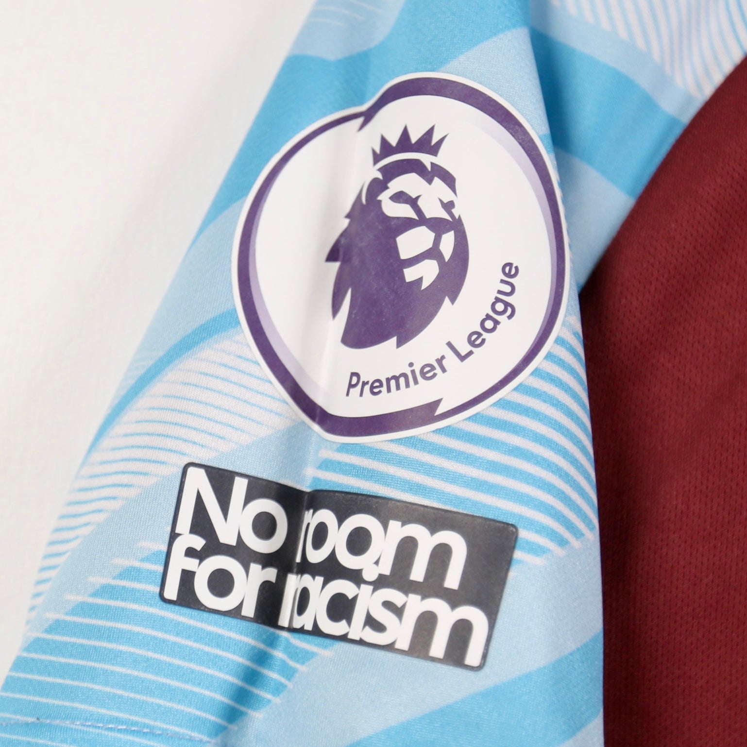 Burnley 21/22 Home - Umbro - Chris Wood | Size M