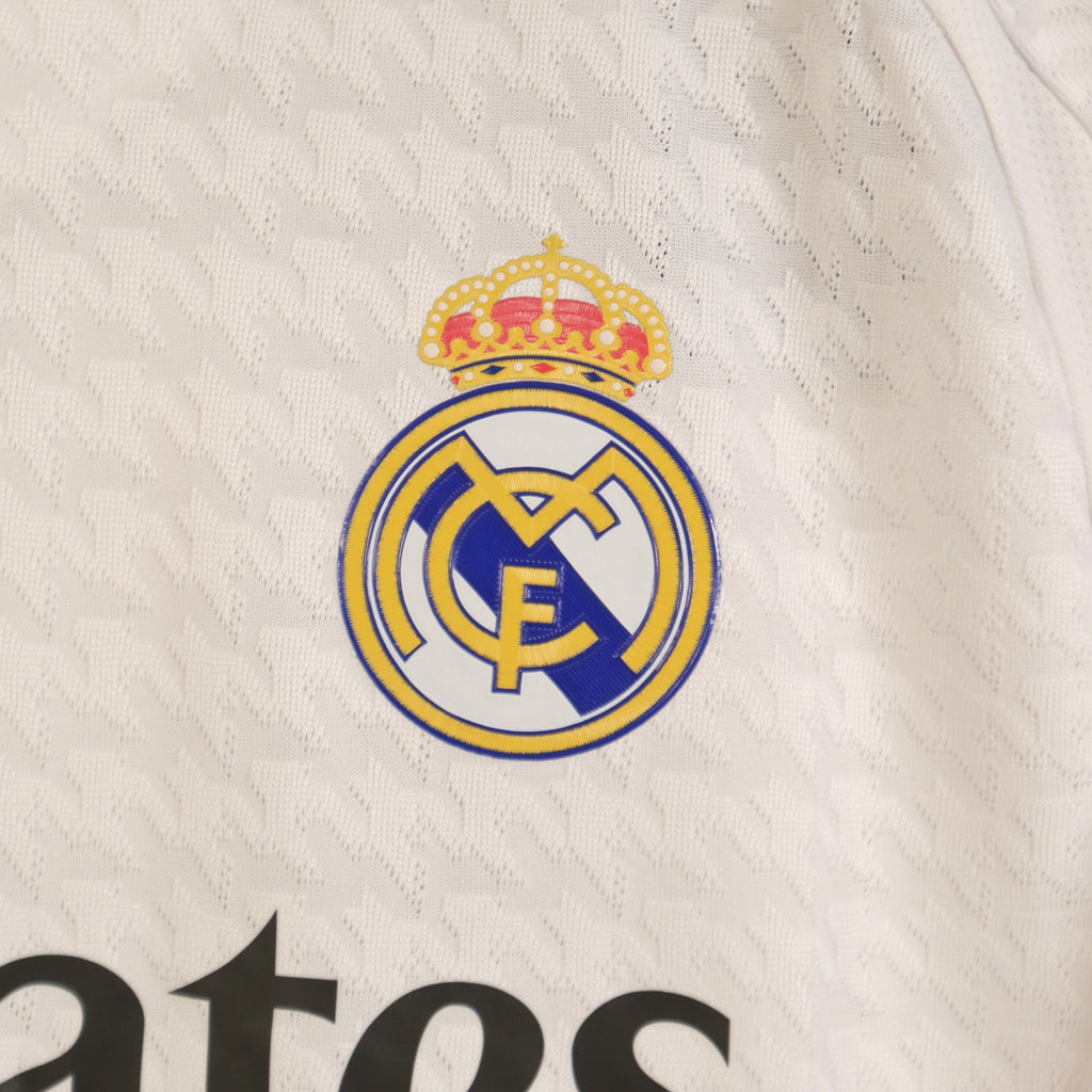 Real Madrid 24/25 Home - Modric - Size M - BNWT