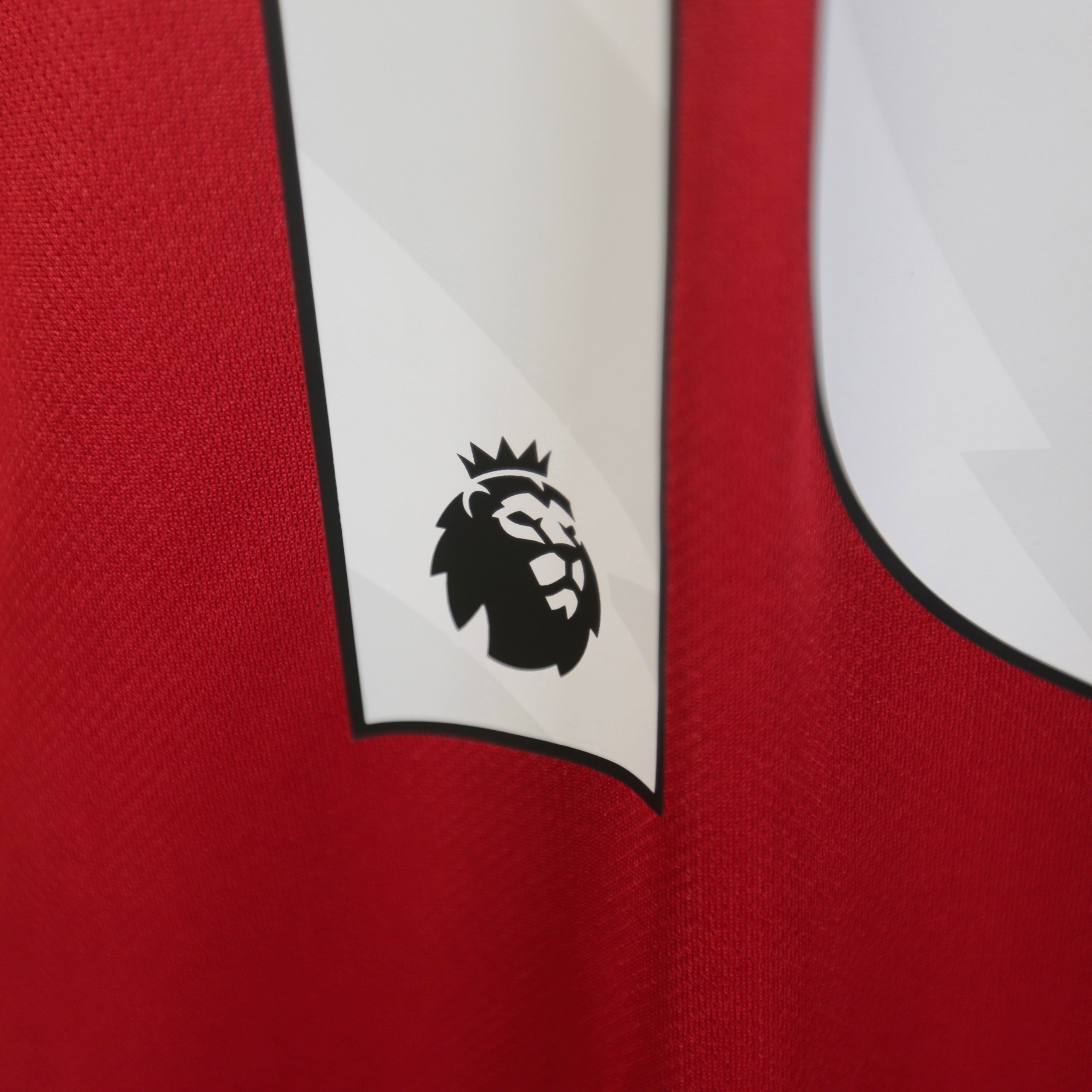 Liverpool 25/26 Home - Mac Allister - Size XL - BNWT