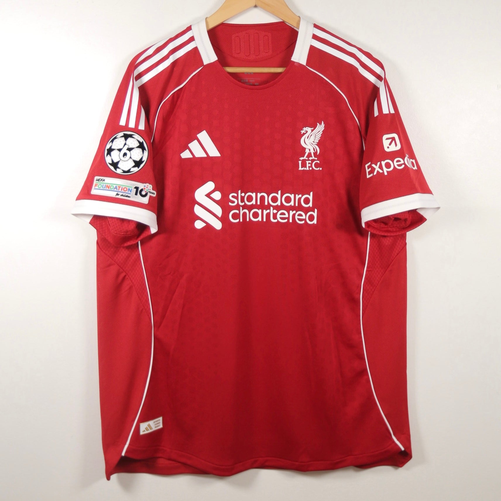 Liverpool 25/26 Home - Virgil van Dijk - Size XL - BNWT - PV