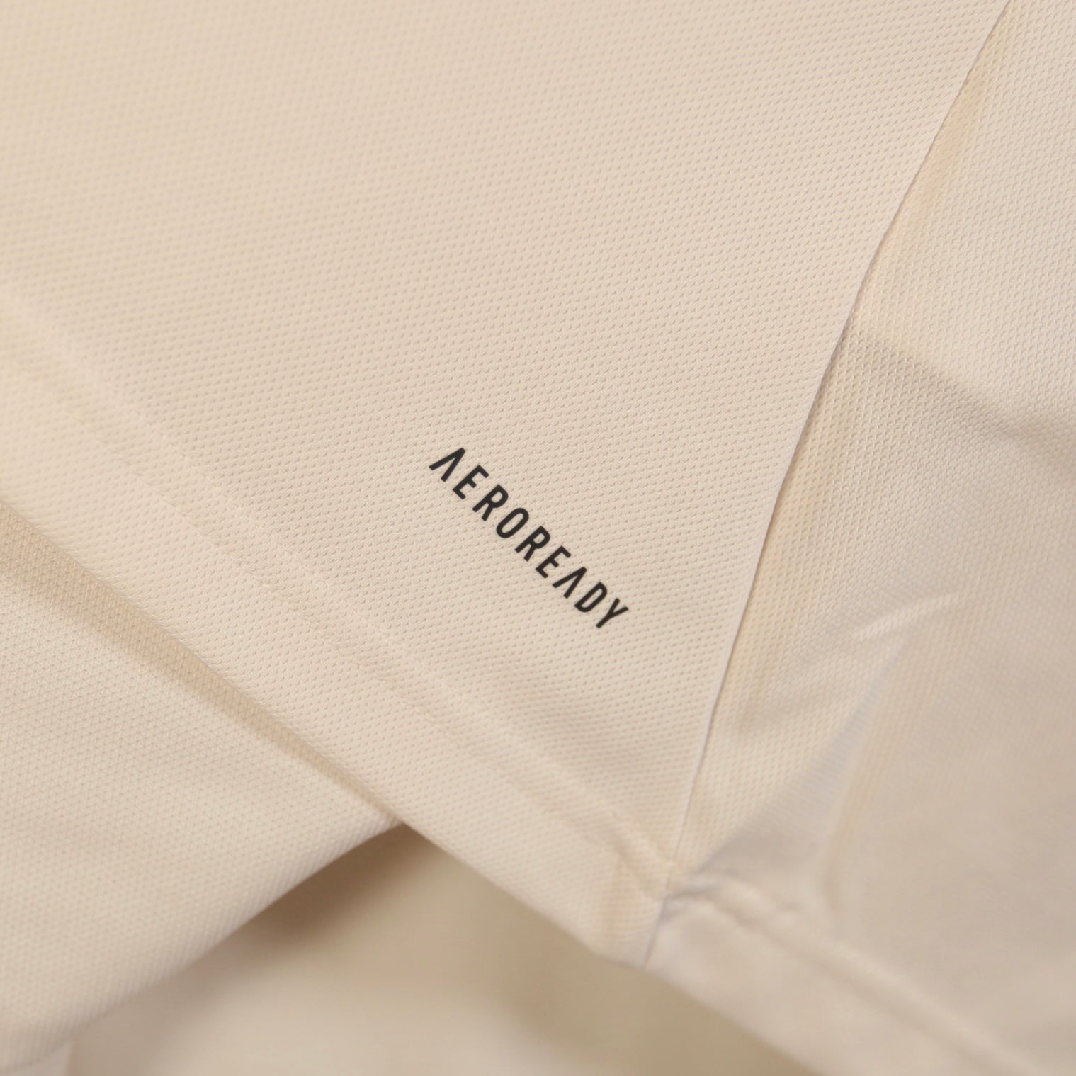 Liverpool 25/26 Away - Salah - Size L - BNWT