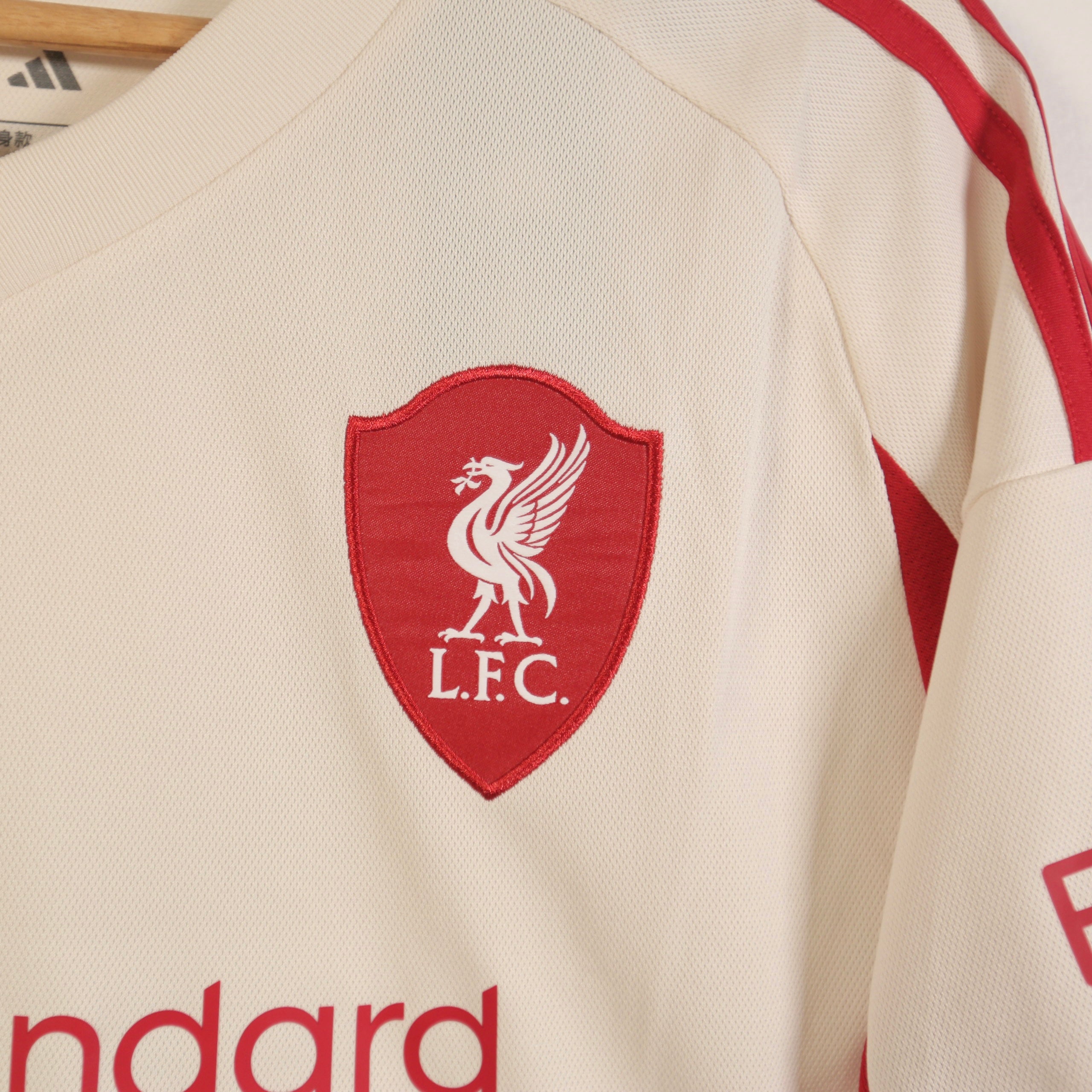 Liverpool 25/26 Away - Salah - Size L - BNWT