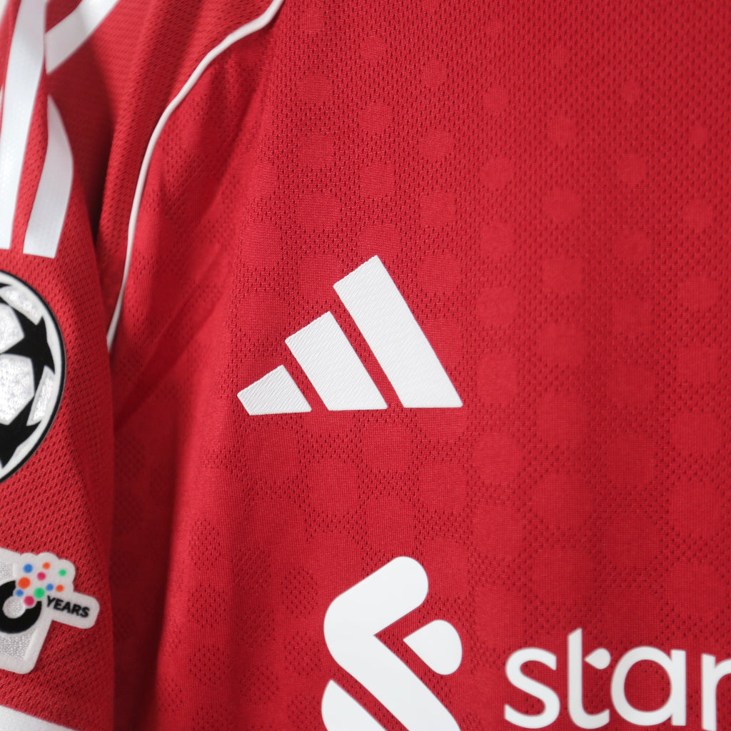 Liverpool 25/26 Home - Virgil van Dijk - Size XL - BNWT - PV